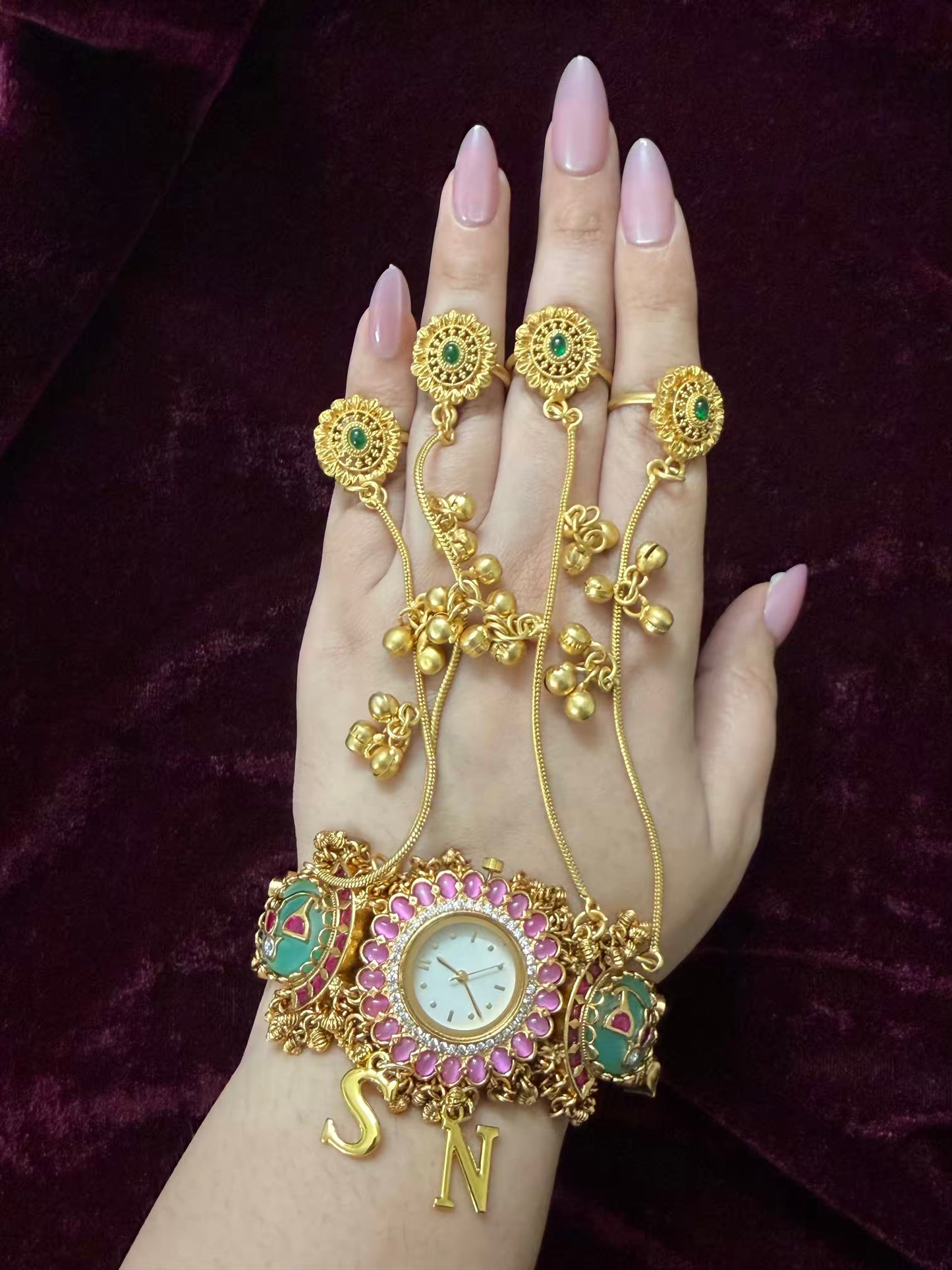 Mint Maharani Heritage Watch Hathphool ( Ratna )