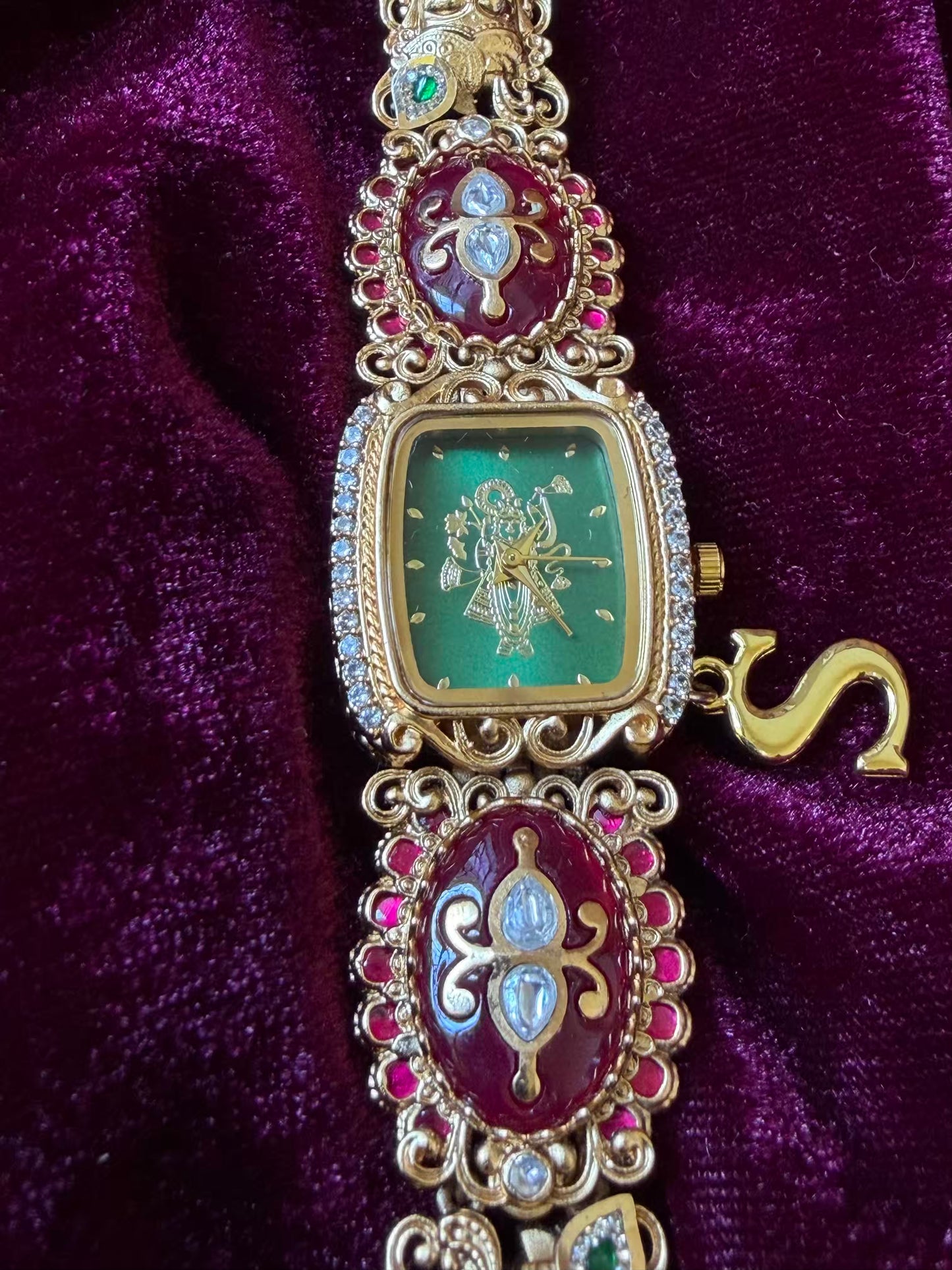 Shree Krishna Shreenathji Green Dial Maharani Watch Design Heritage Bracelet