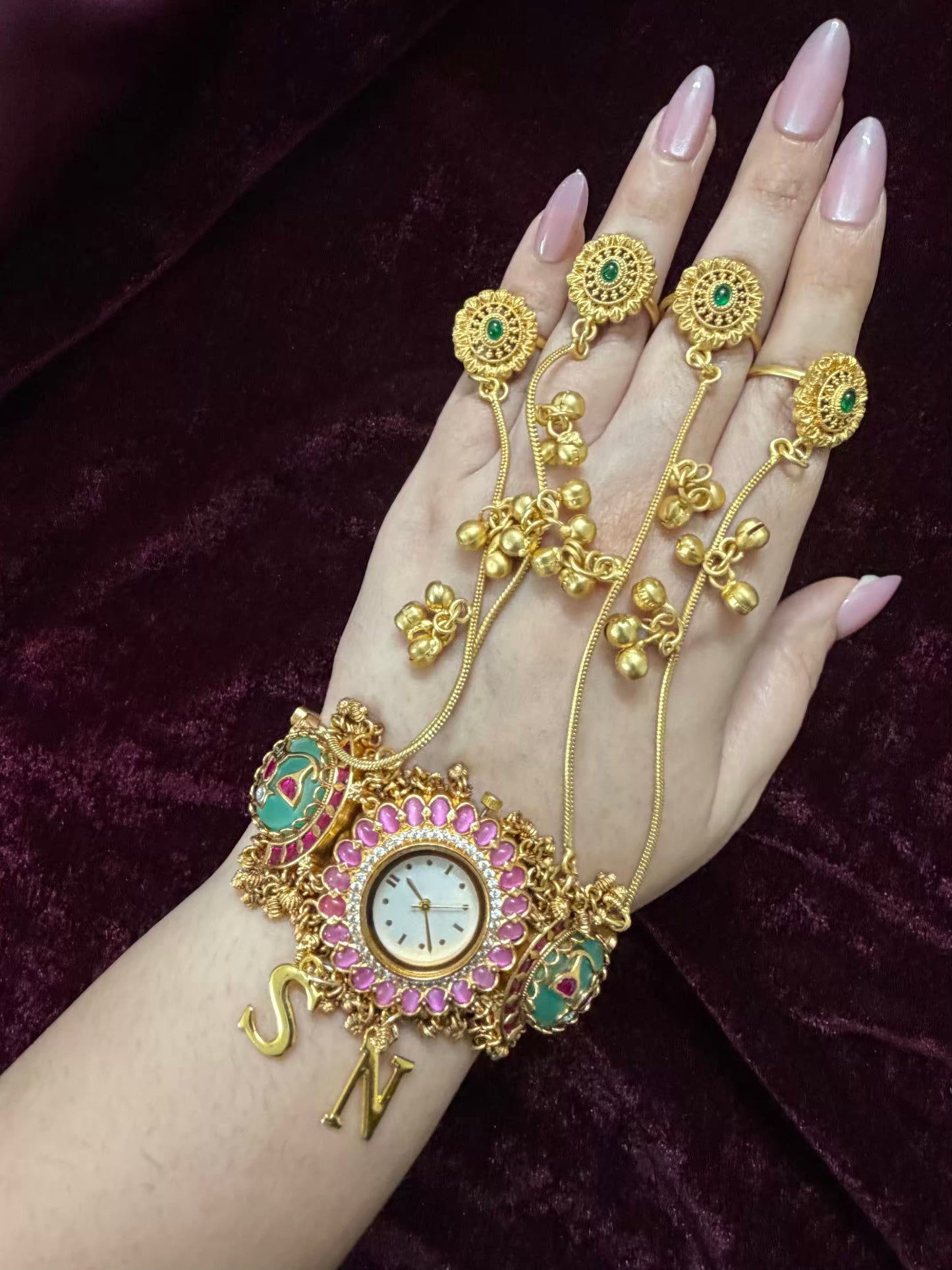 Mint Maharani Heritage Watch Hathphool ( Ratna )