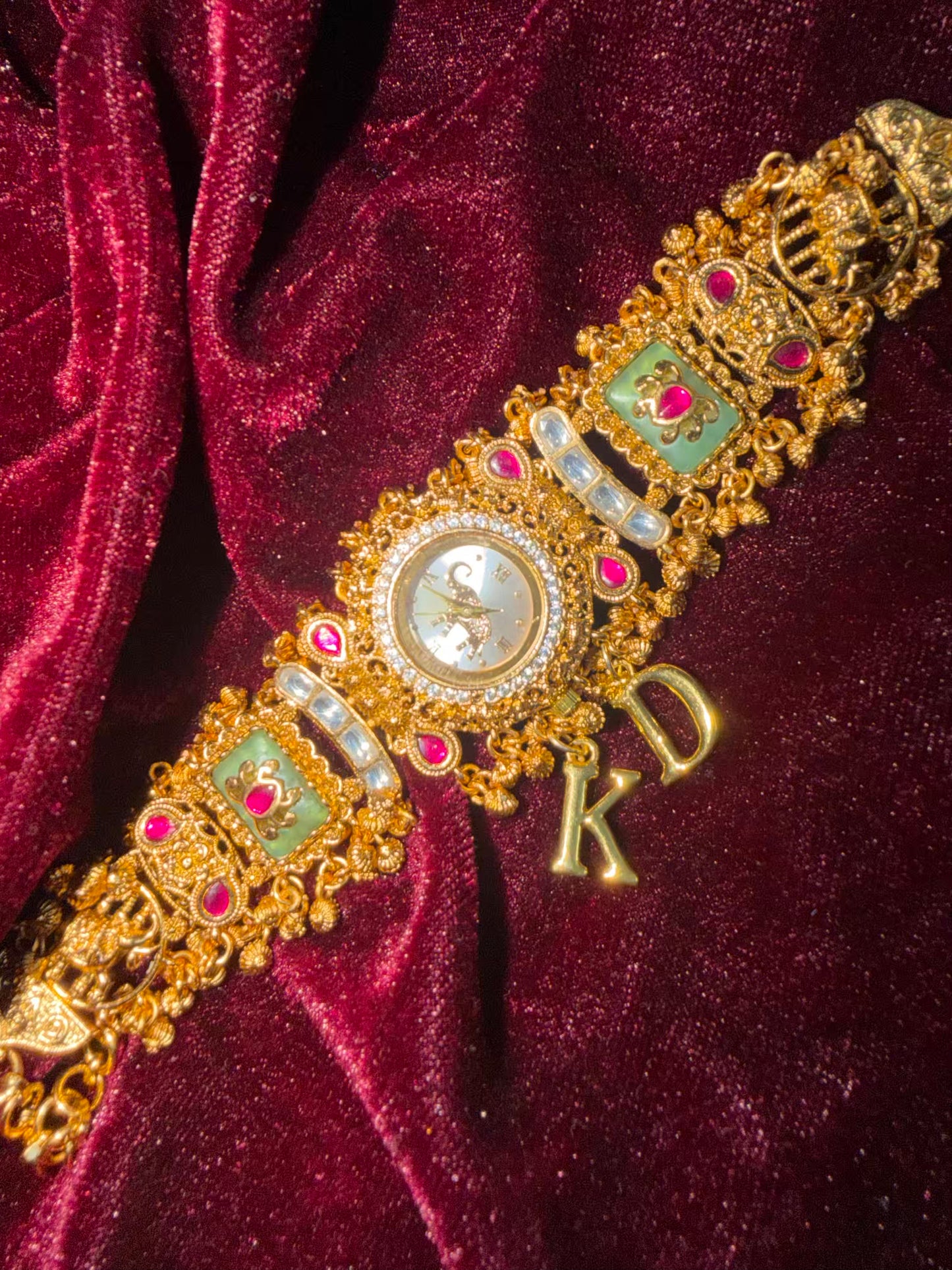 Pista Dial Elephant Dial Maharani Watch Design Heritage Bracelet ( Limited Edition )