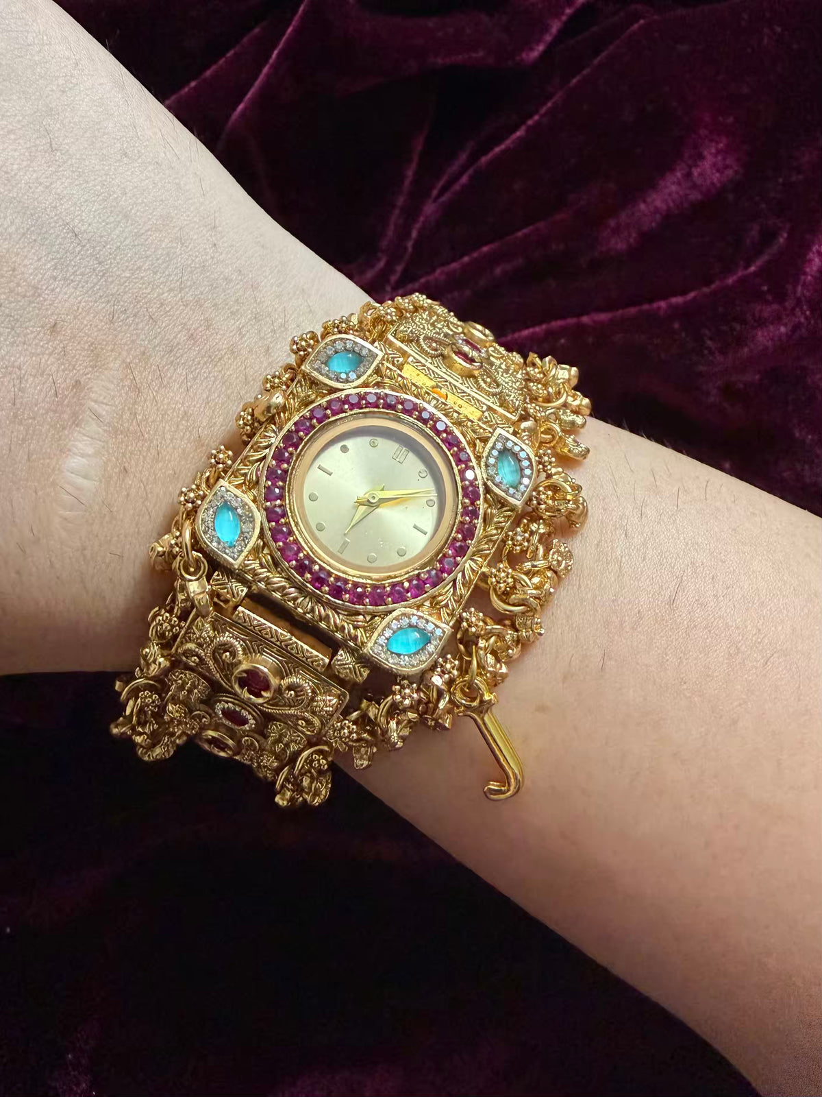 Rajsi Gulbahar Heritage Watch Rakhi in Premium (Free Initial)
