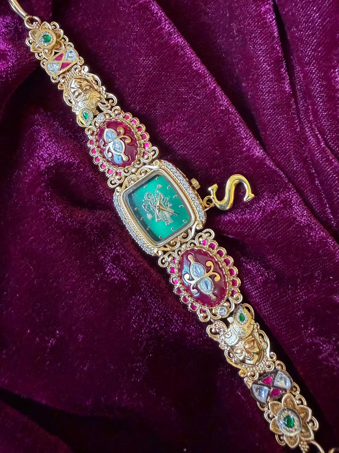 Shree Krishna Shreenathji Green Dial Maharani Watch Design Heritage Bracelet