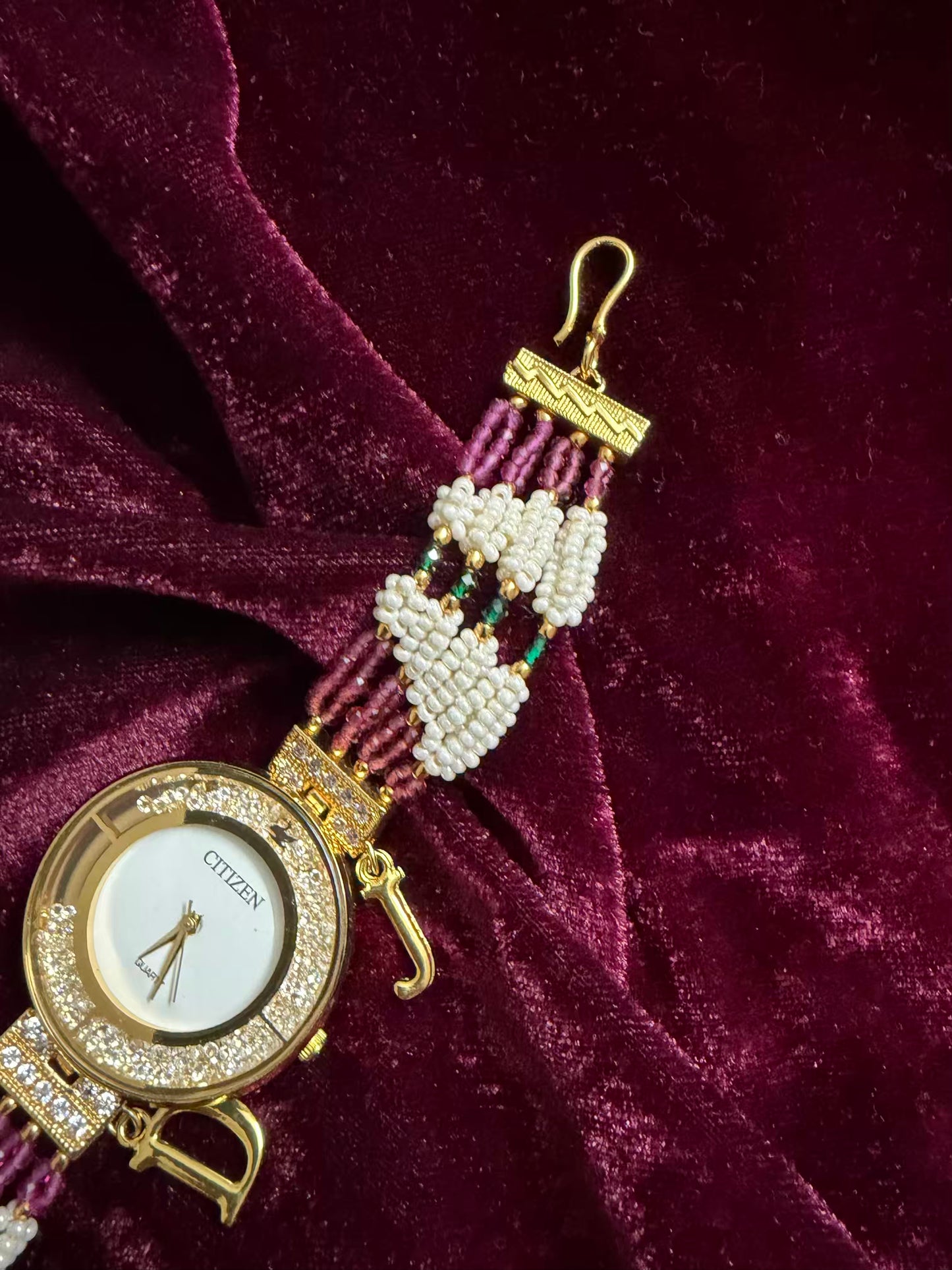 Diamonds Dial Maharani Watch Heritage Bracelet