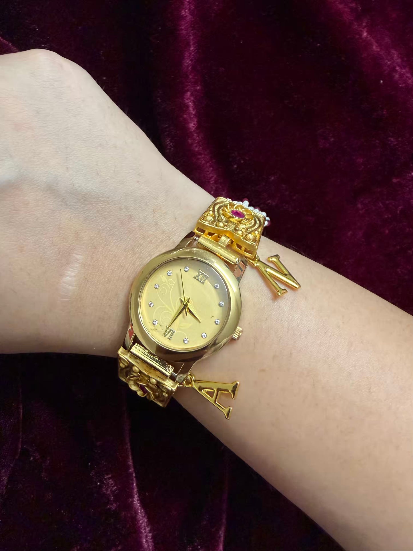 Gold  Dial Pearly Maharani Watch Heritage Bracelet