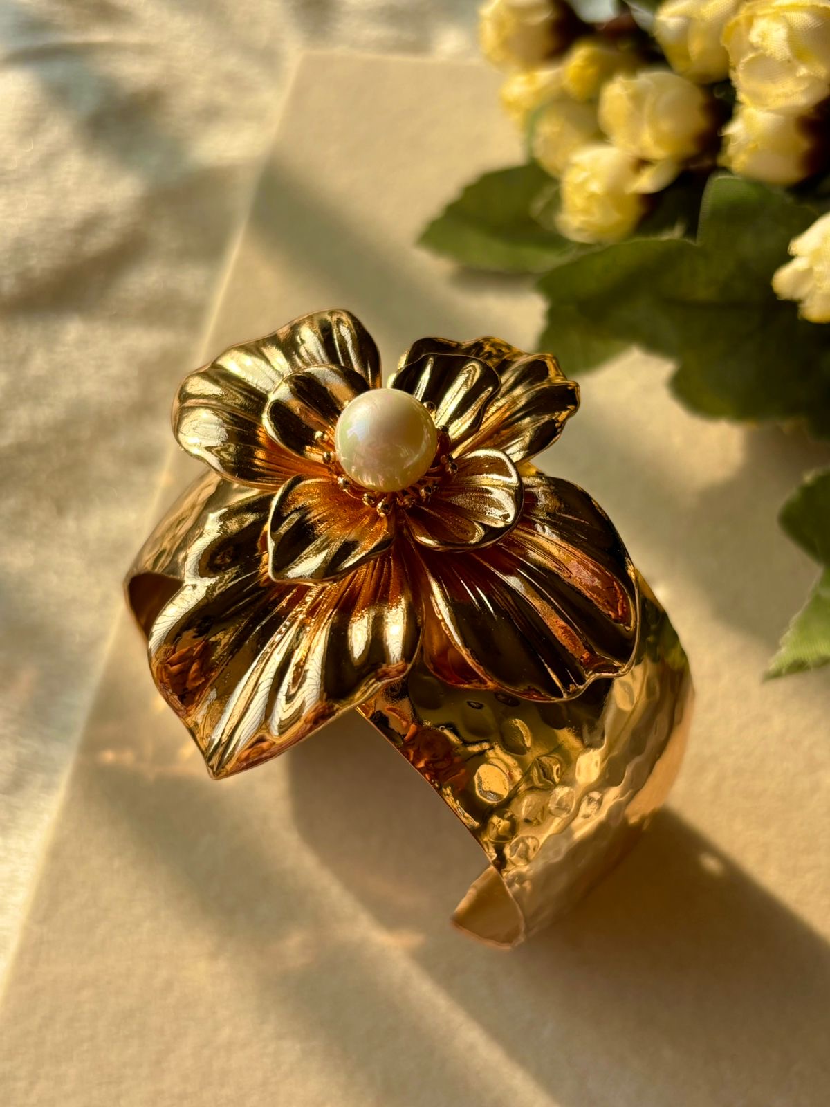 Levi’s Gold Bloomy Pearls Kada Bracelet Bangle - Gold