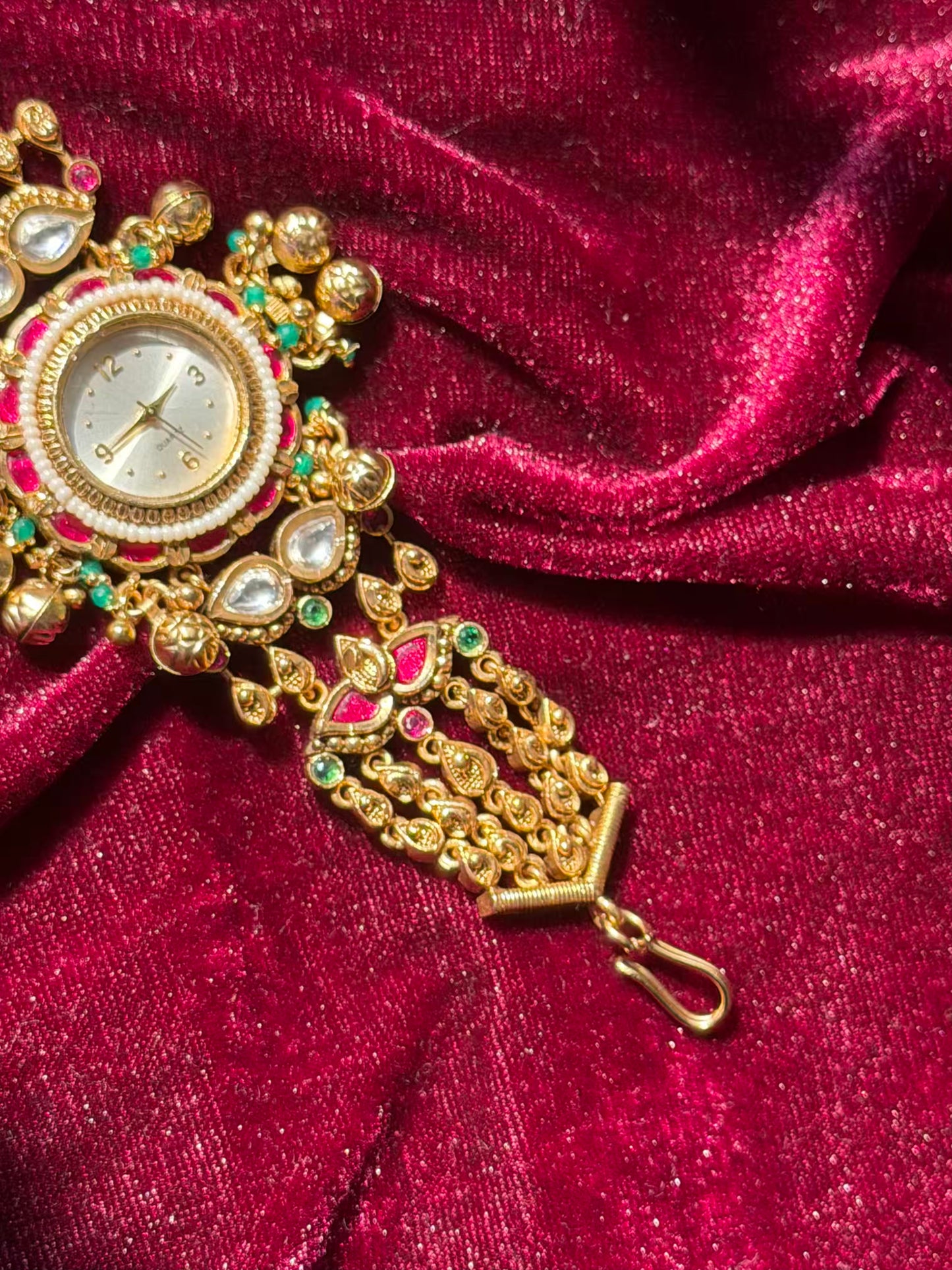 Ghungroo loaded Dial Maharani Watch Heritage Bracelet