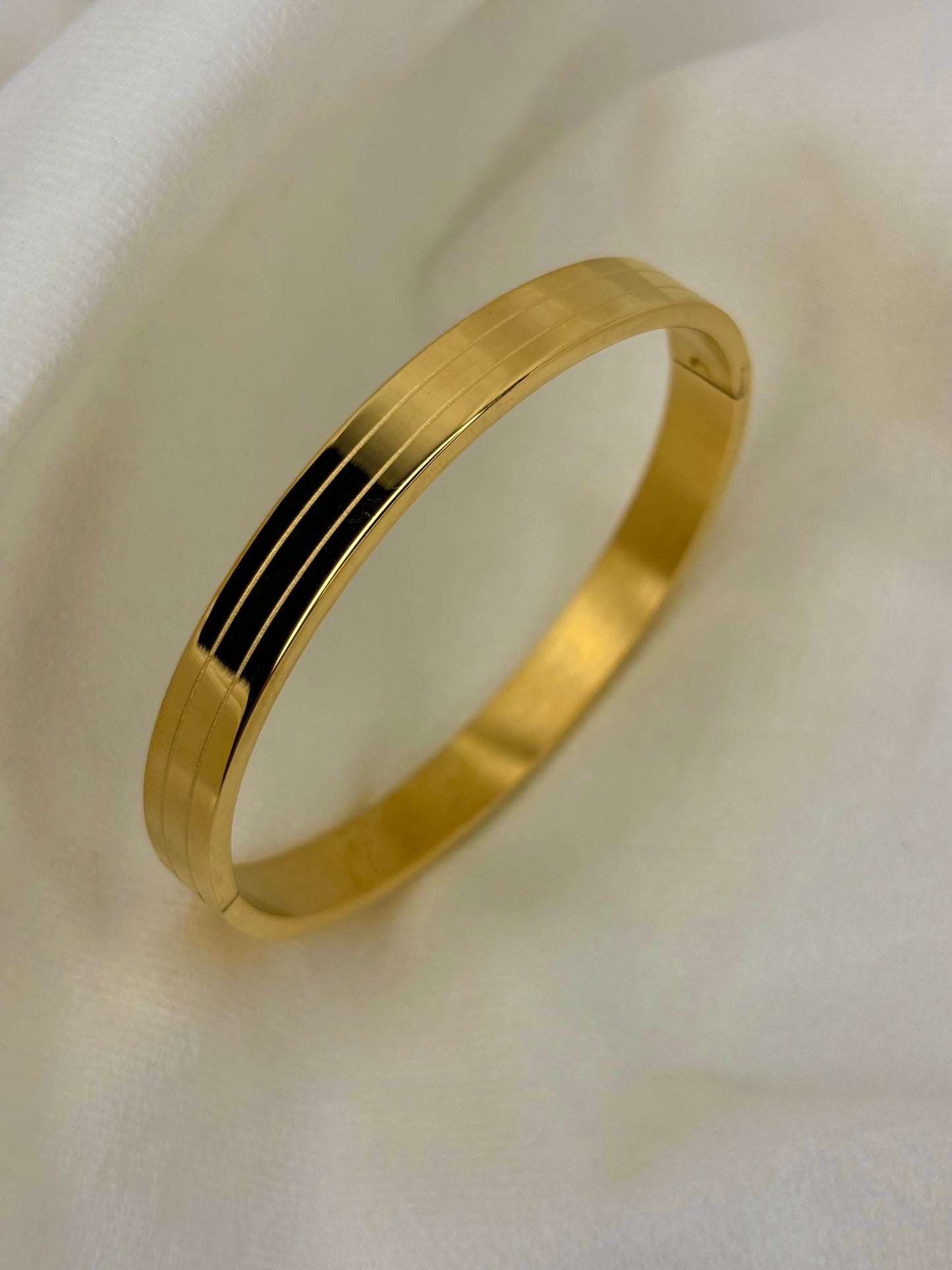 Striped Simple Men Women Oval Gold Kadha Bangle Bracelet 2.8