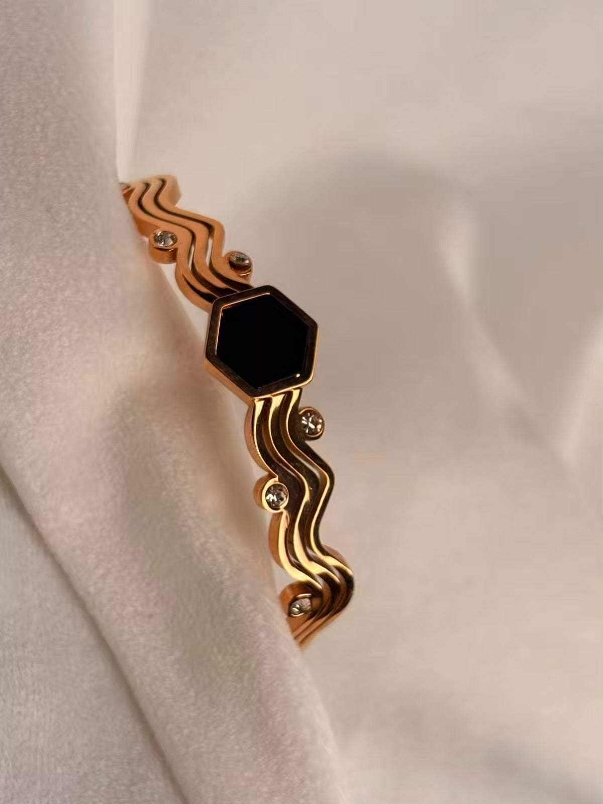Hexagon Premium Kada Bangle 2.6 ( Rose Gold )