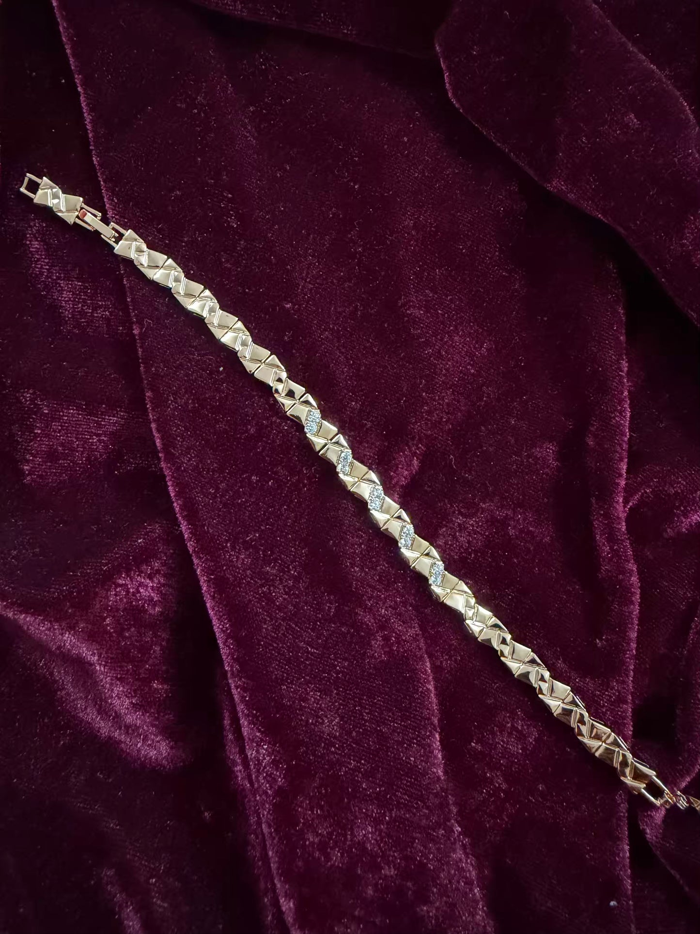 Toffee Diamond bracelet Men's Rakhi Bracelet (Copy)
