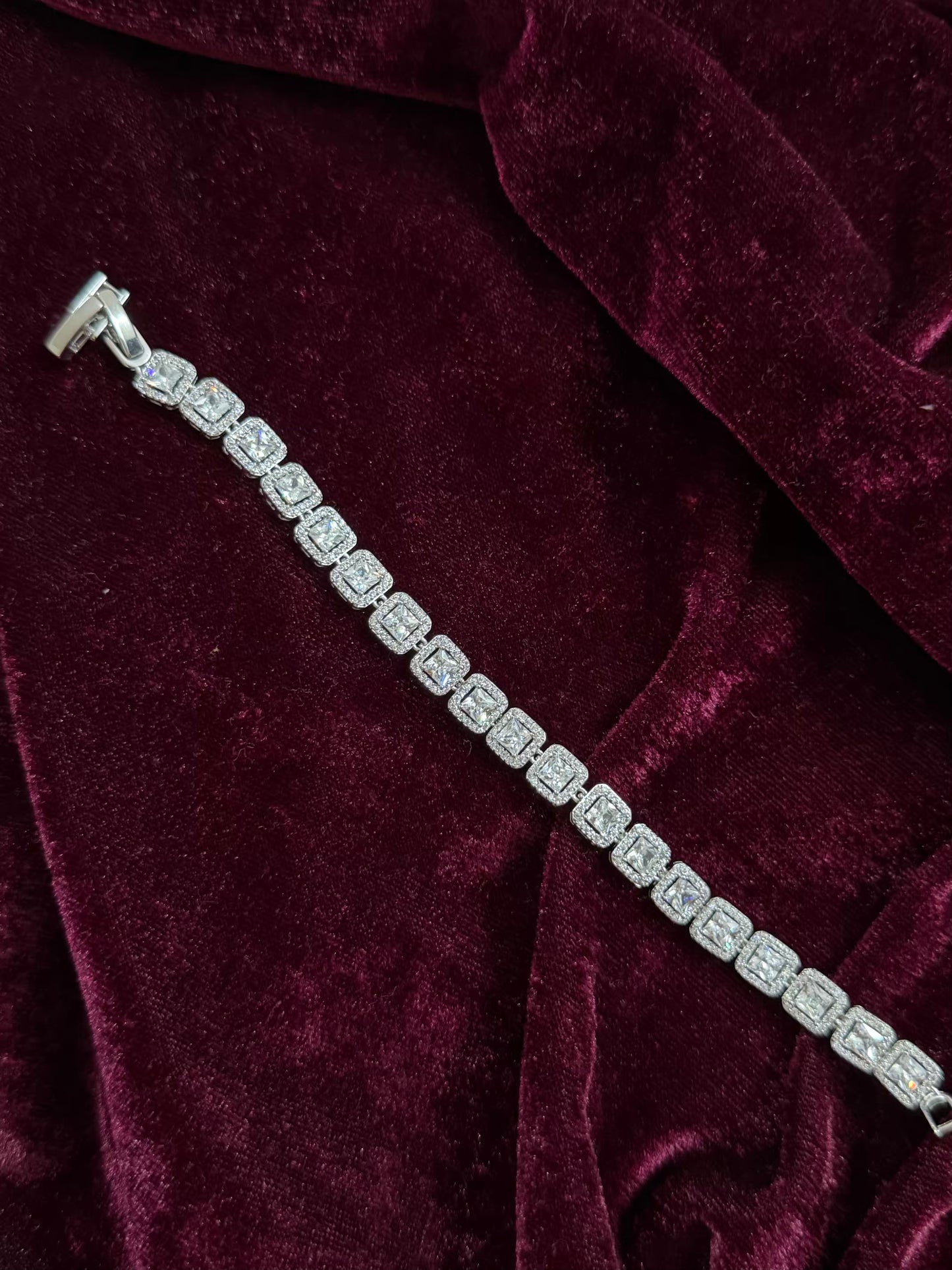 Silver Diamond Men's Rakhi Bracelet