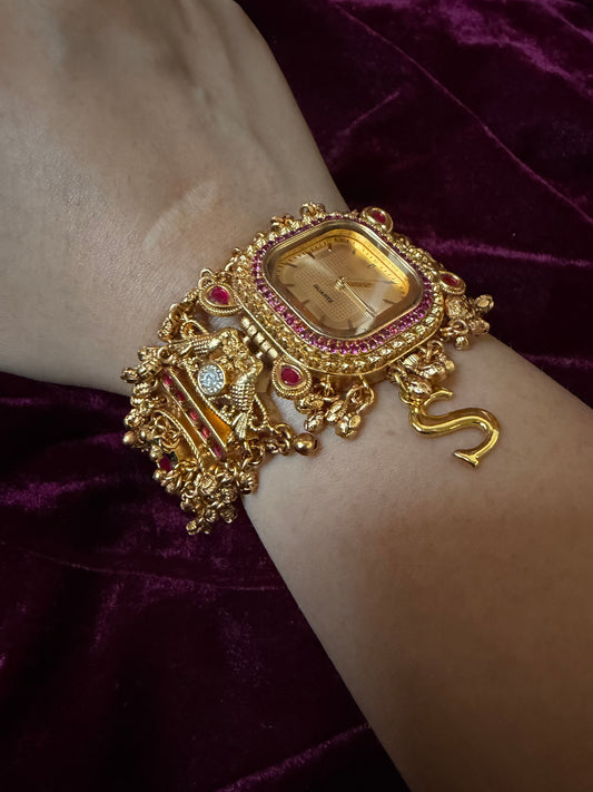 Diwali 🪔 Gold New Launch Square Dial Maharani Watch Heritage Bracelet