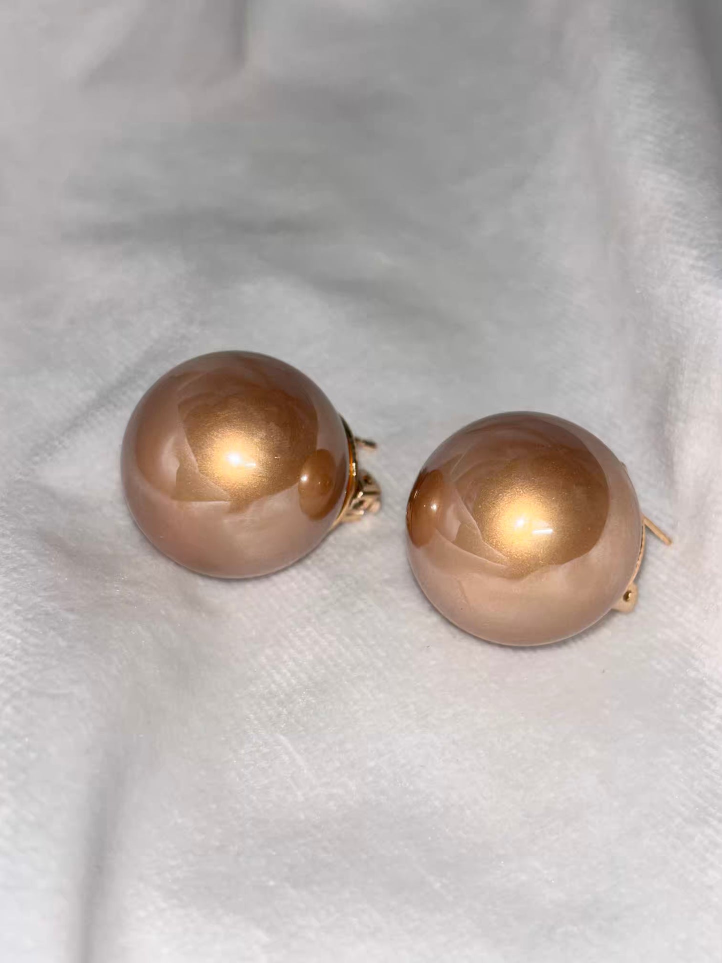 Bronze Gold Pearl Clip On Earrings - Gold Plated