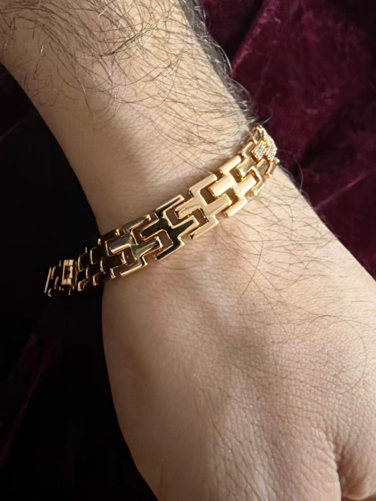 Bold Geometric Diamond Men's Rakhi Bracelet
