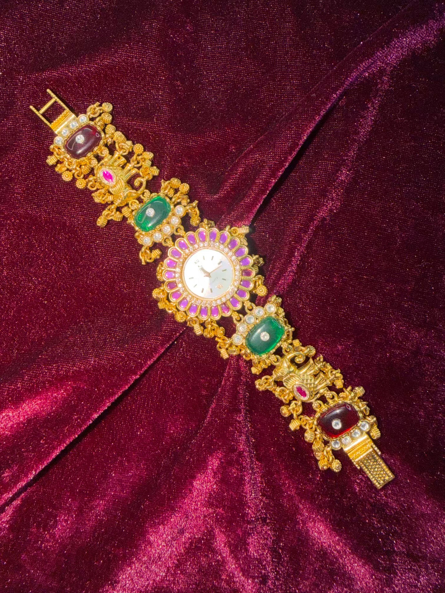 Ghungroo loaded Dial Maharani Watch Heritage Bracelet (Copy)