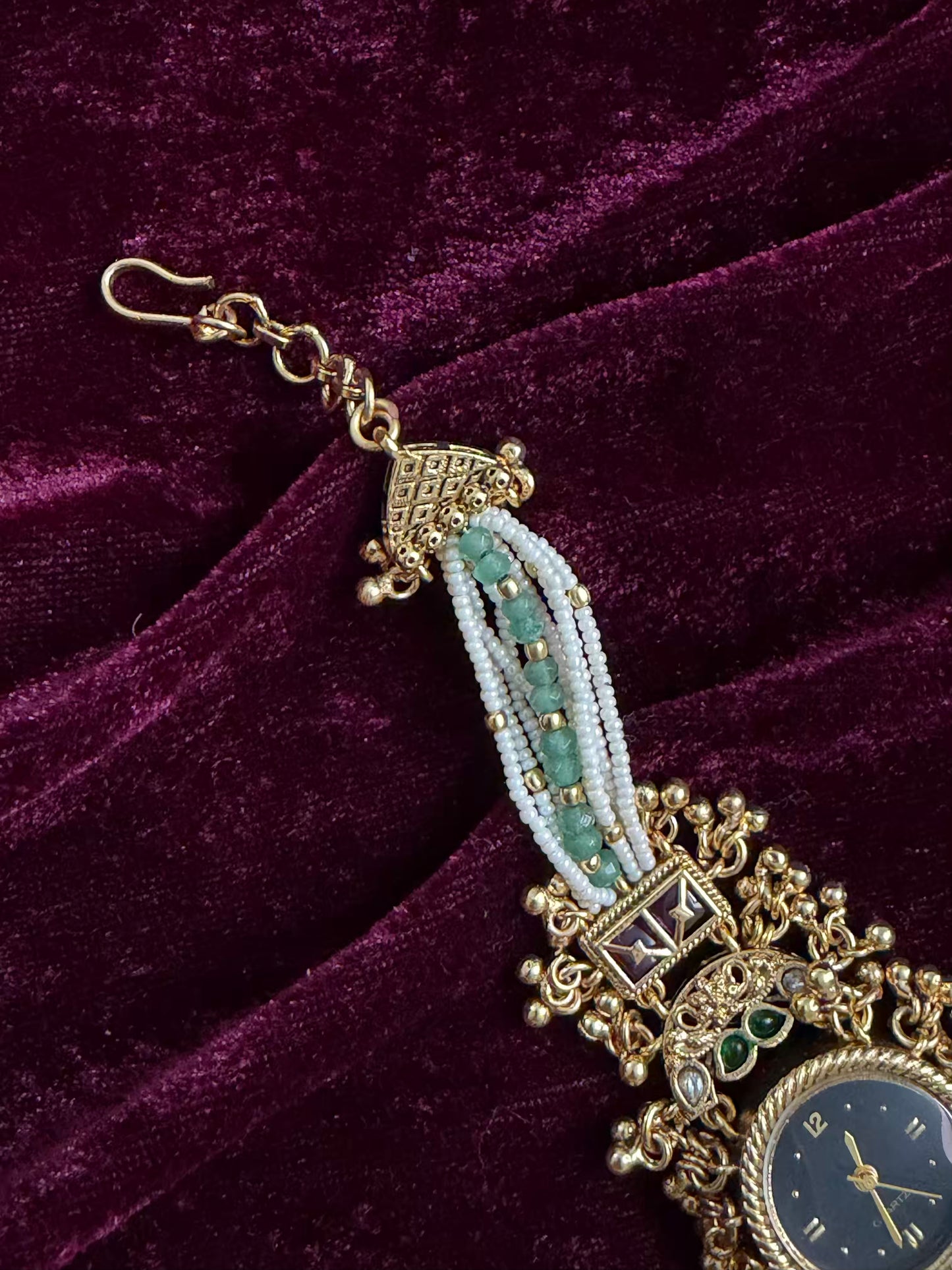 Black Round Dial Gold Maharani Watch Design Heritage Bracelet