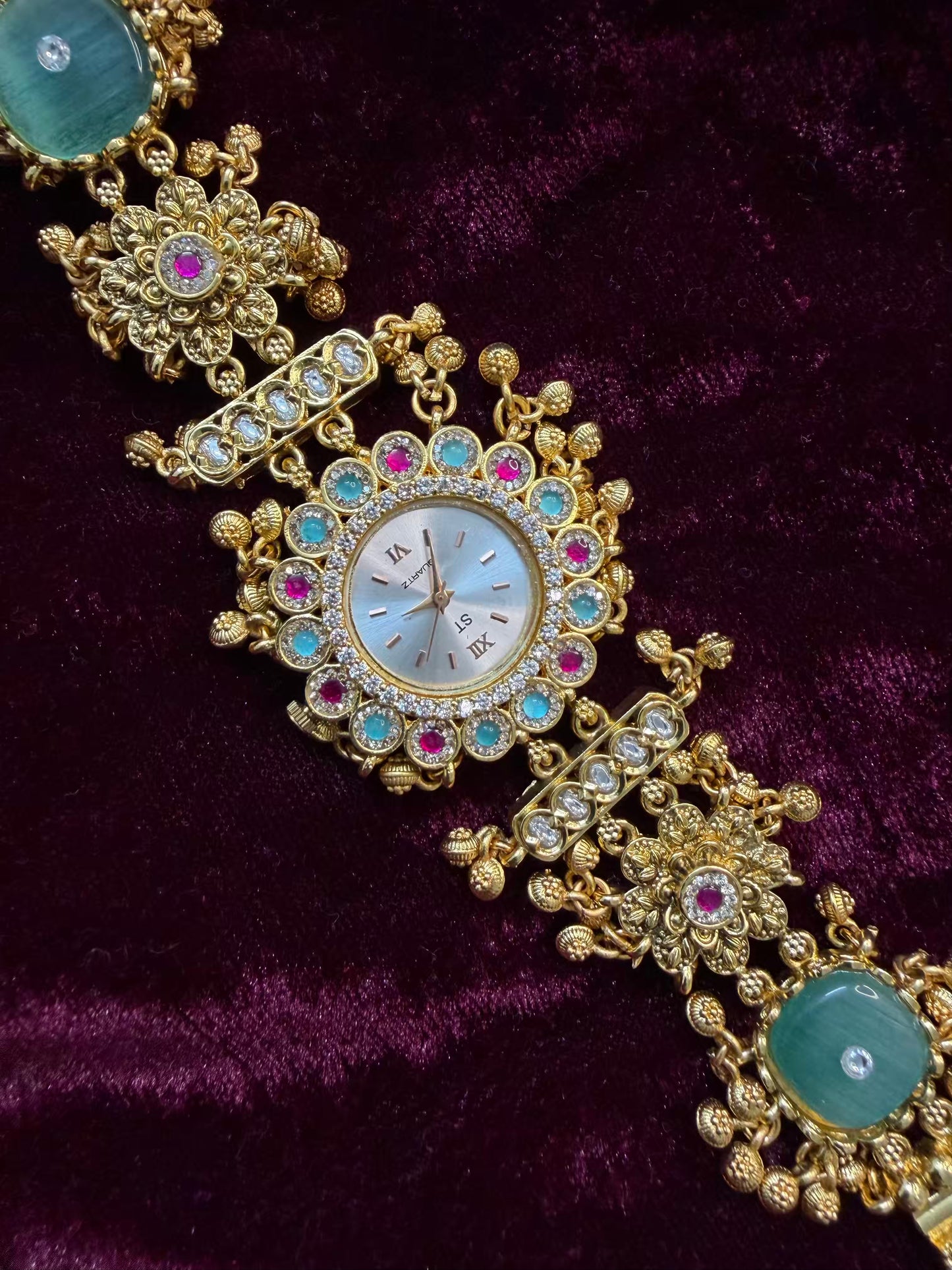 Mint Floral Premium Gold Rajwadi Gold Plated Heritage Maharani Watch