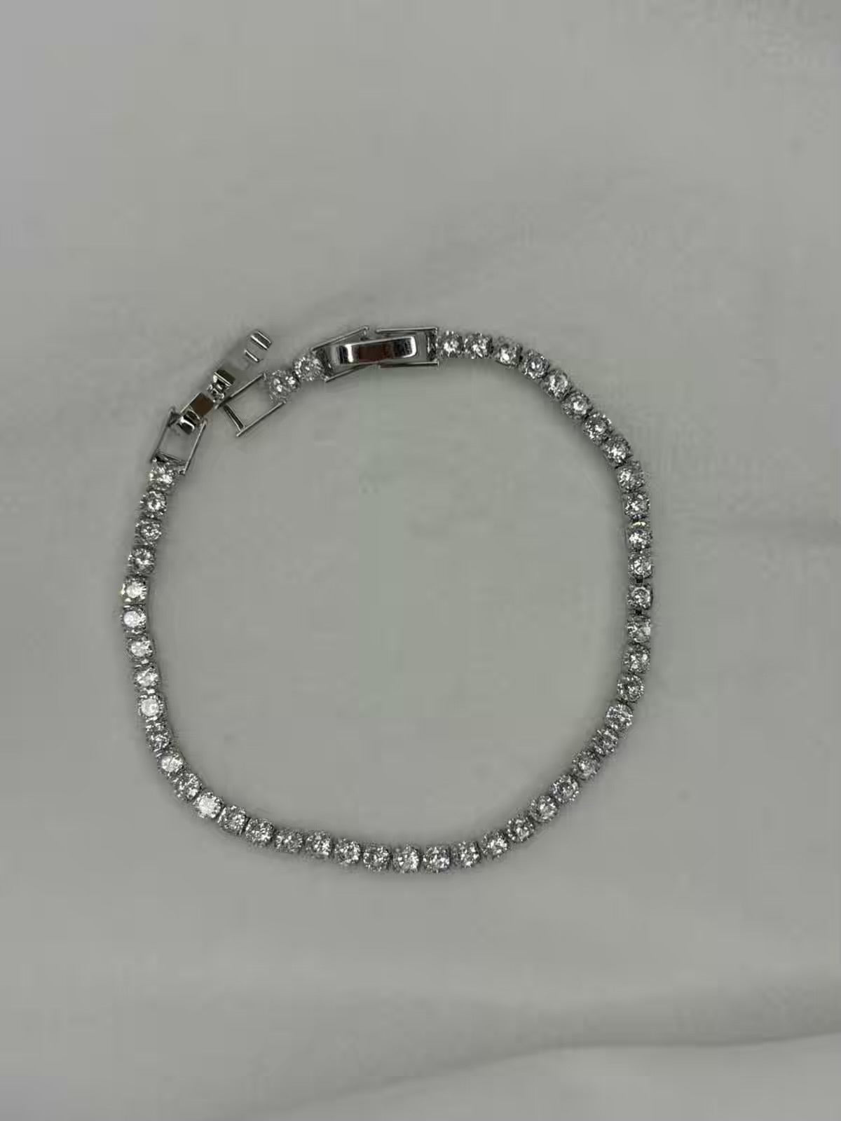 Shining Solitaire Diamonds Tennis Bracelet - Silver Colour ( Unisex )