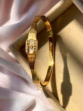 Load image into Gallery viewer, Clover Premium Kada Bracelet Bangle - Gold
