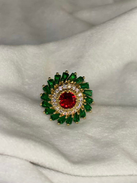 Taaj- E - Husn Garnet Green Solitaire Gold Ring