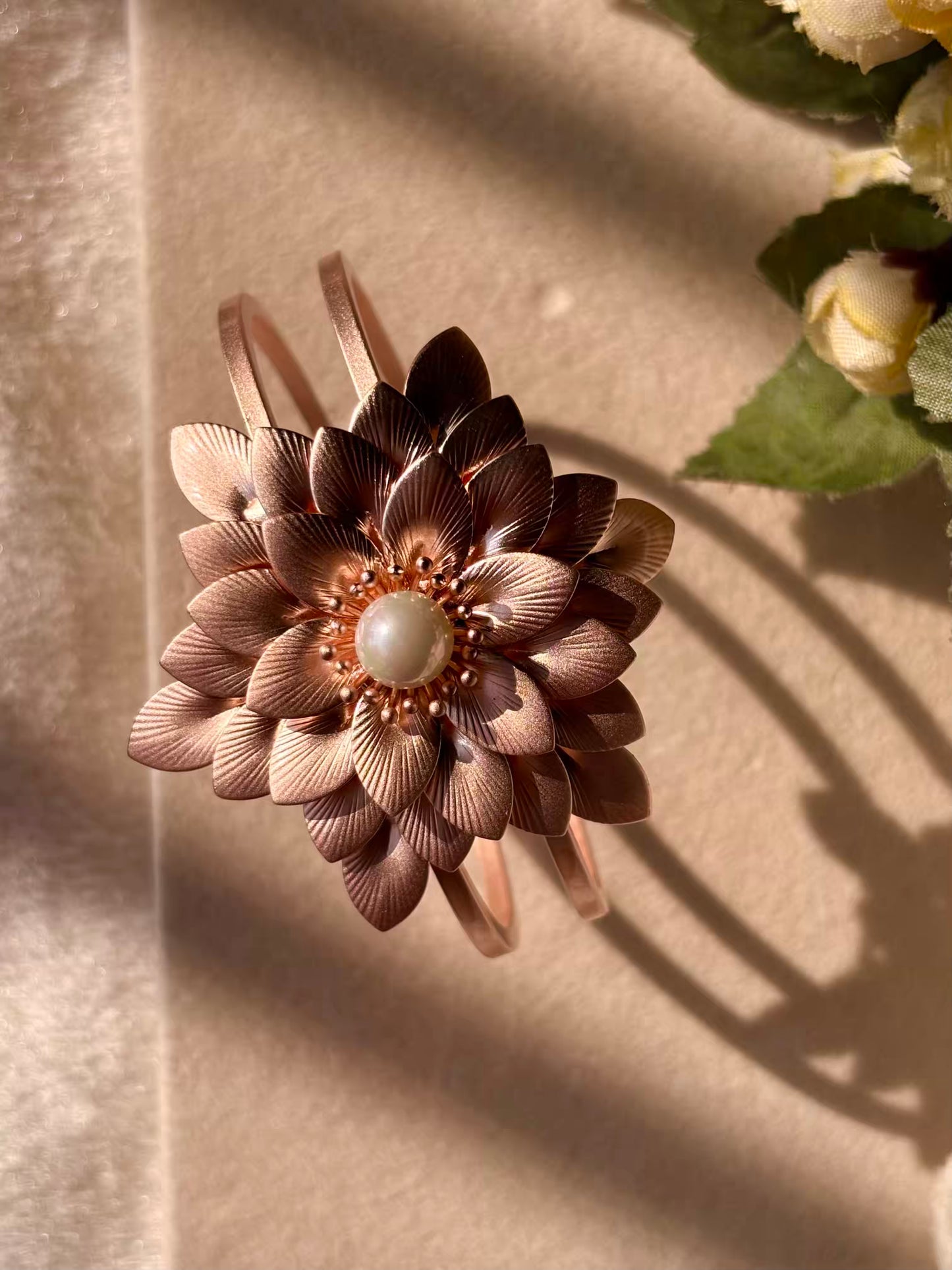 Real Rose Petals Pearly Bangle