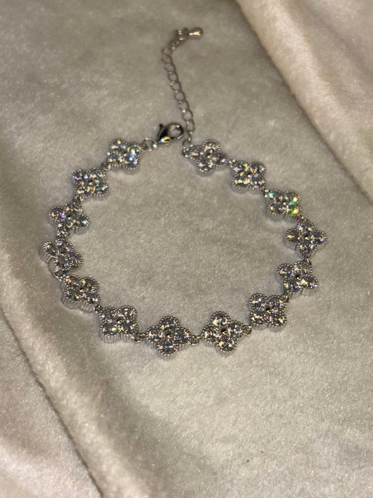 Clover Thick Sparkle Premium Silver Plated Tennis Bracelet