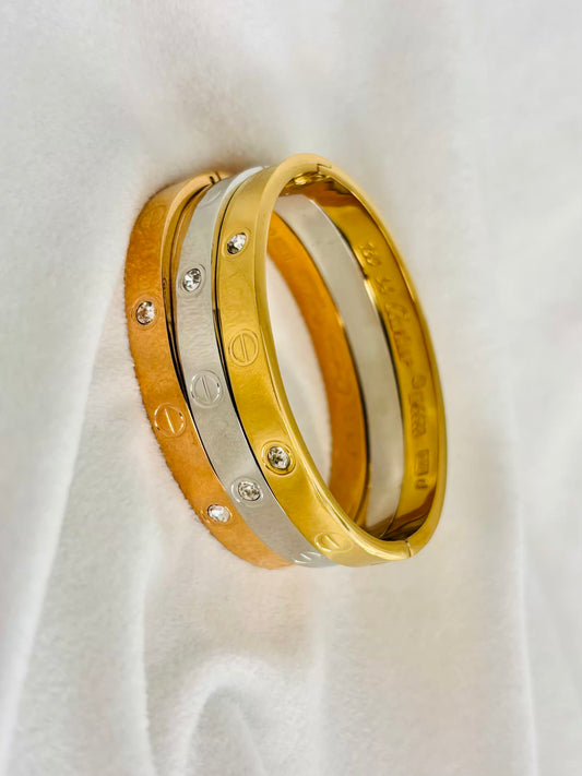 For Thin Wrist Baby Size Wrist Gold Bangle 2.2 - 2.4 Size ( Full Set of 3 )