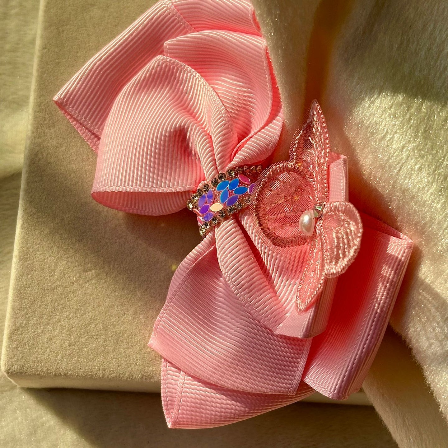 Butterfly Shimmer Double Hair Bow Clip For Women - Peach ( Ribboned)