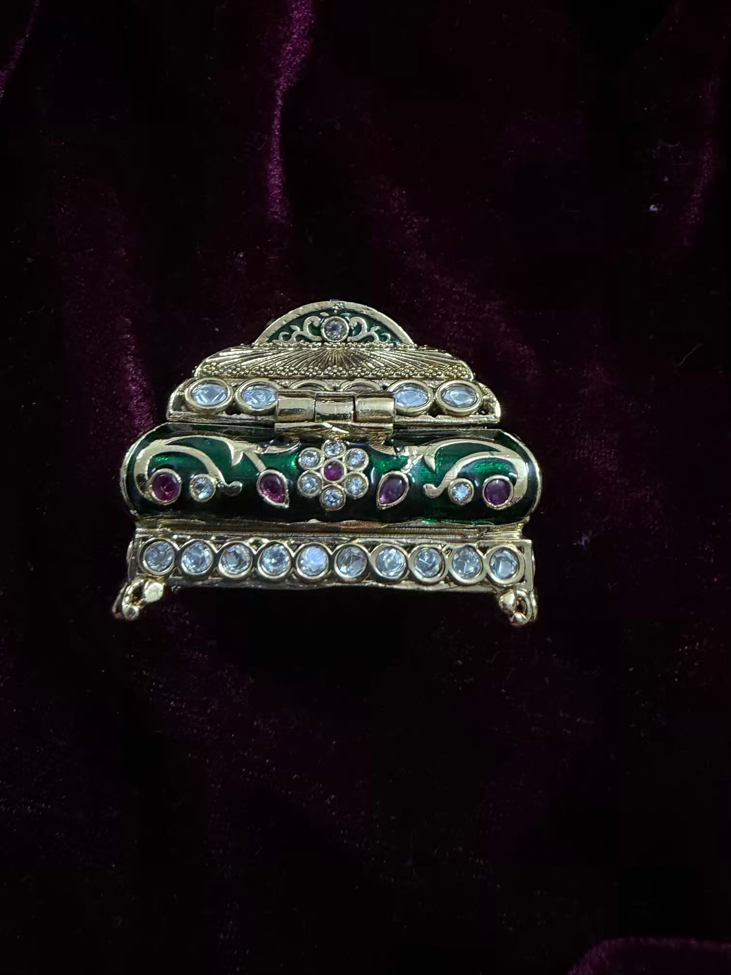 Rajputana Tijori Kumkum Sindoor Daani Royale in Premium plating