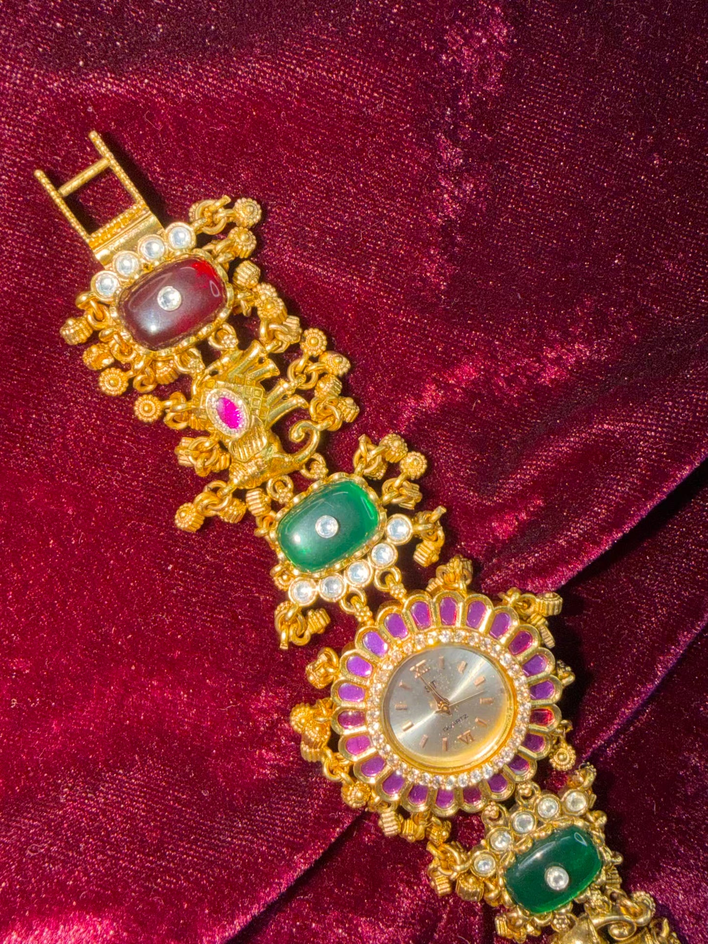 Ghungroo loaded Dial Maharani Watch Heritage Bracelet (Copy)