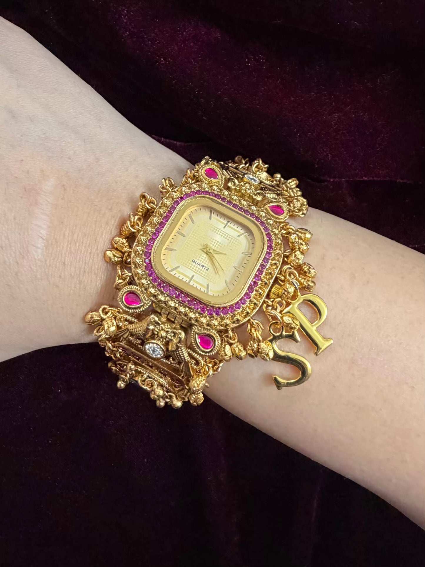 New Launch Cream Dial Maharani Watch Heritage Bracelet( only 2pc in stock )