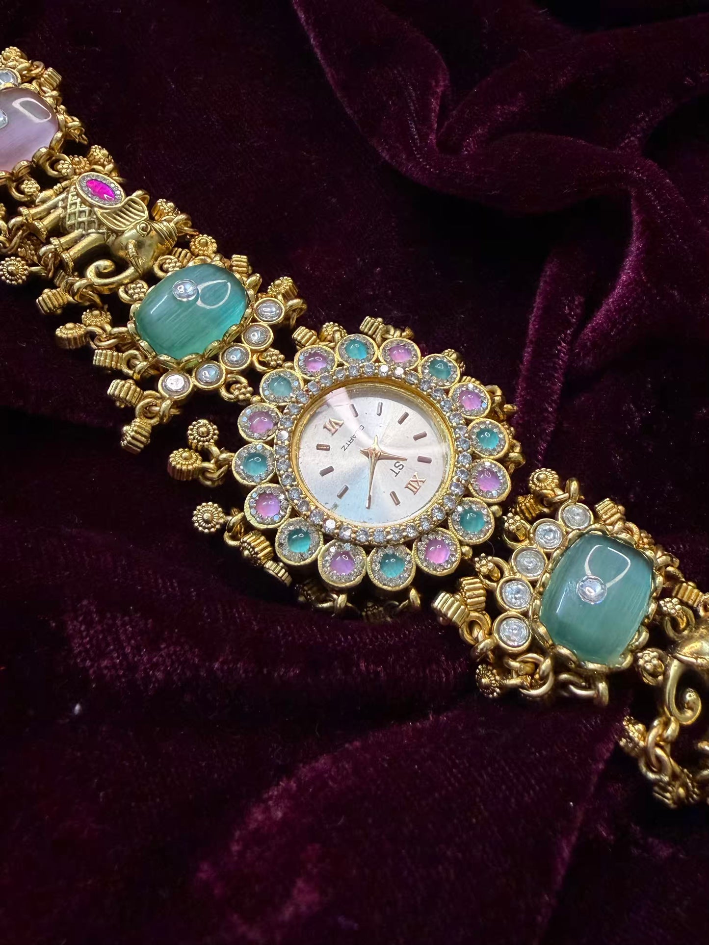 Mint Elephant Premium Gold Rajwadi Gold Plated Heritage Maharani Watch