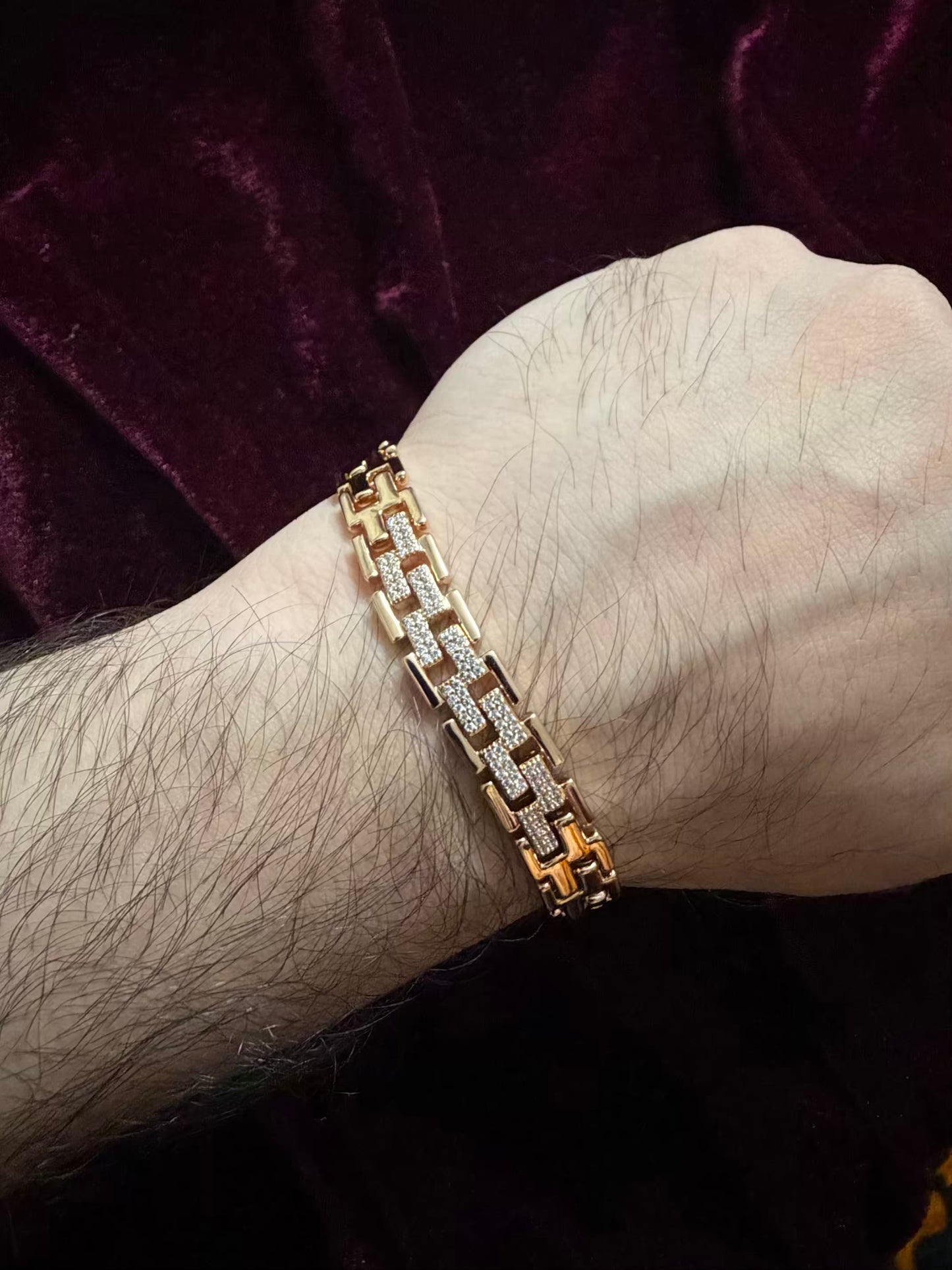 Bold Geometric Diamond Men's Rakhi Bracelet