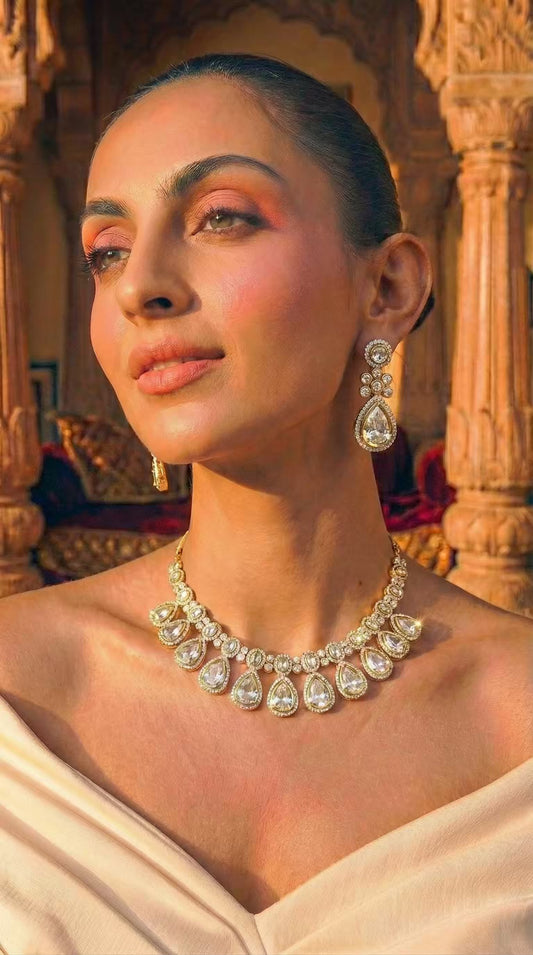 Oval and Teardrop Design Gold-Plated Necklace Set with Clear Stones