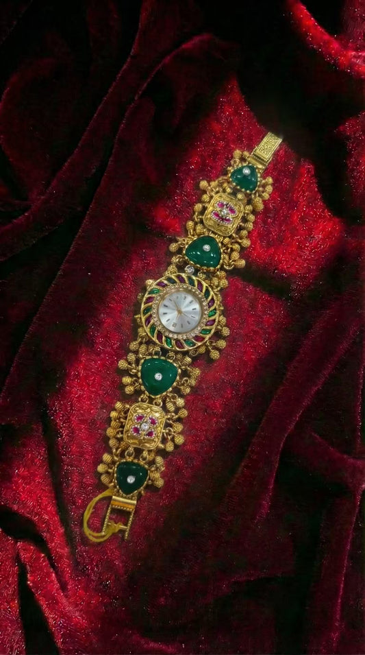 Emerald Green Ruhani Round Dial Maharani Watch Heritage Bracelet (Partial COD 200₹)