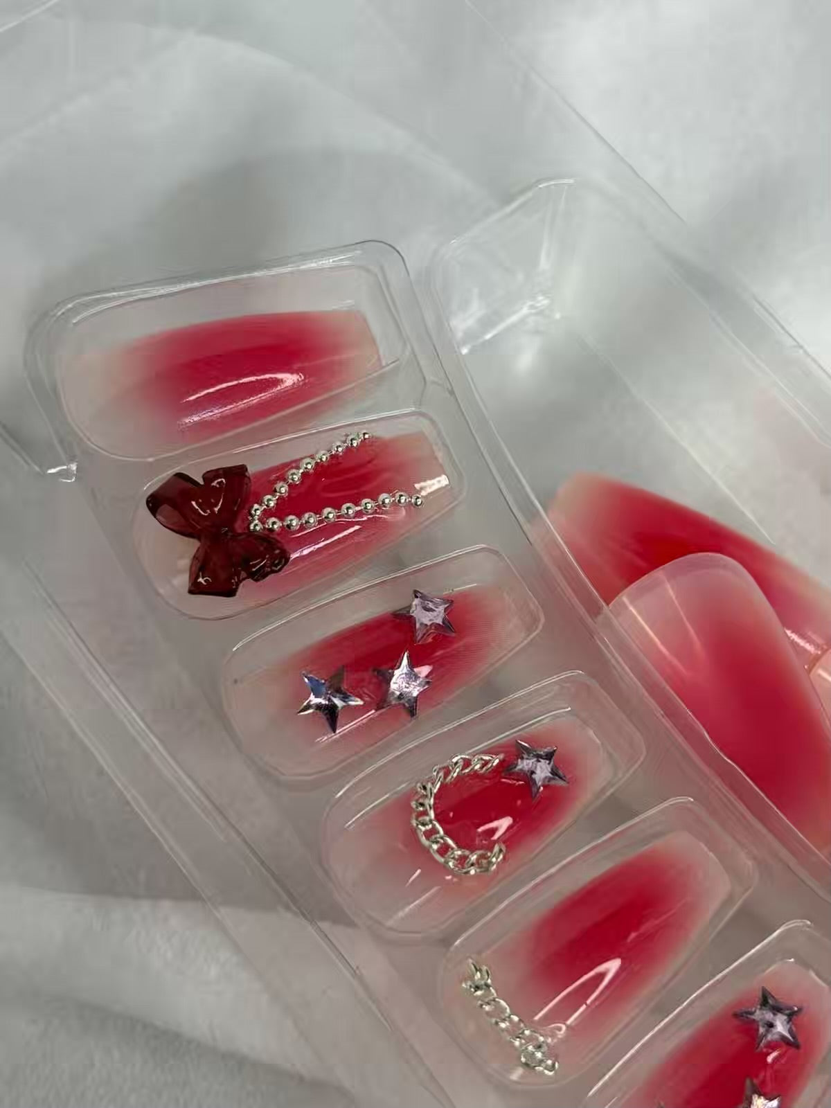 Red Chains Bows Shimmery Fancy Party Bridal Press On Nails ( Set of 24 )