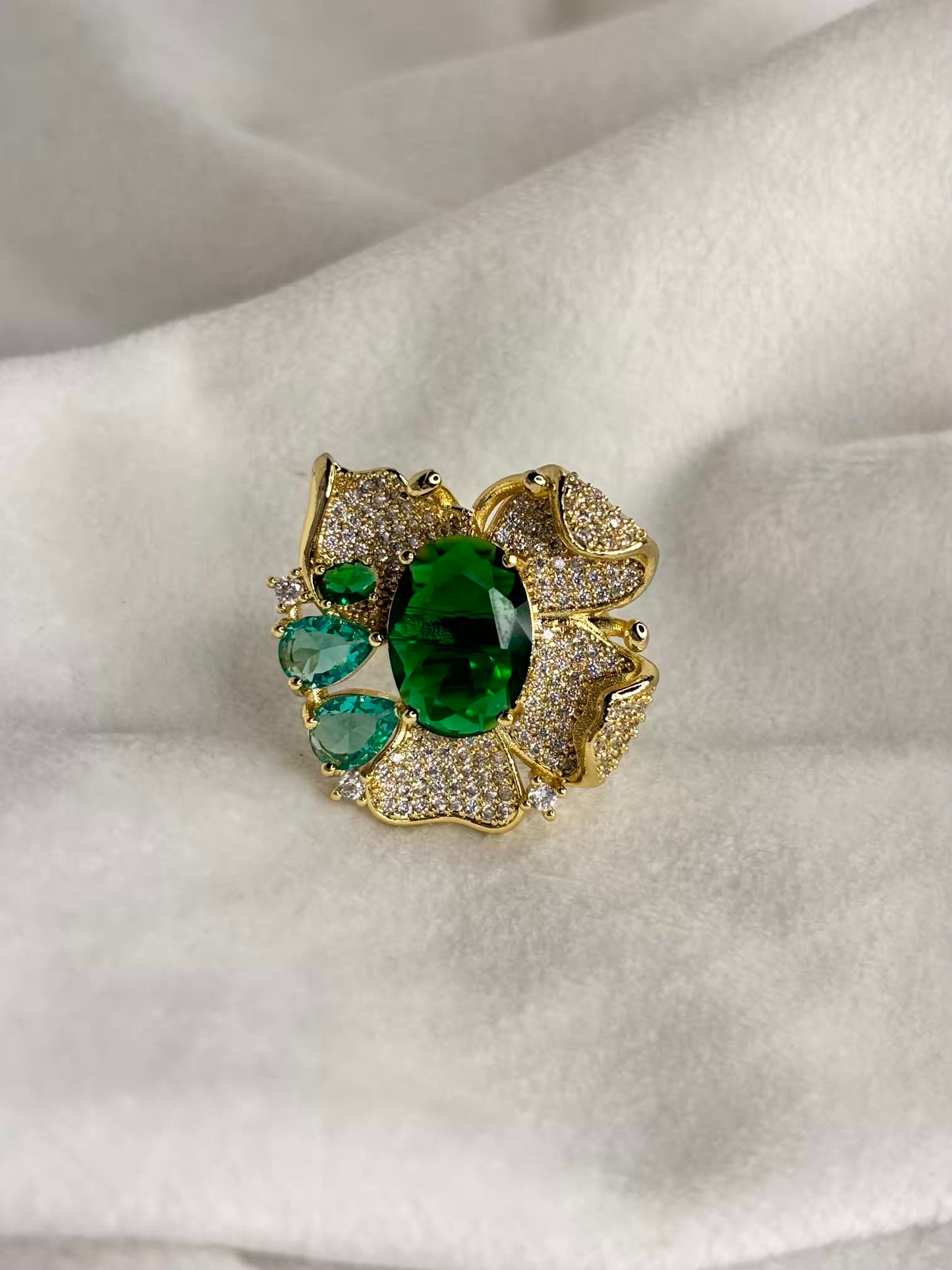 Emerald Green Butterfly Solitaire Gold Ring