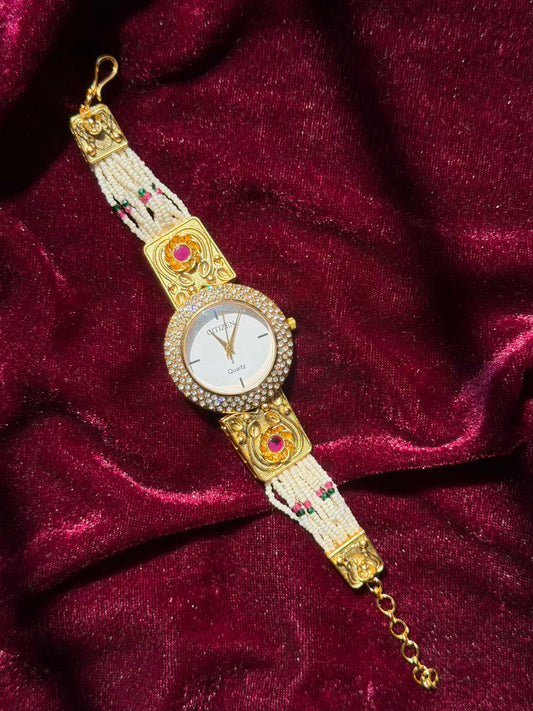Simple Gold Plated Heritage Maharani Watch