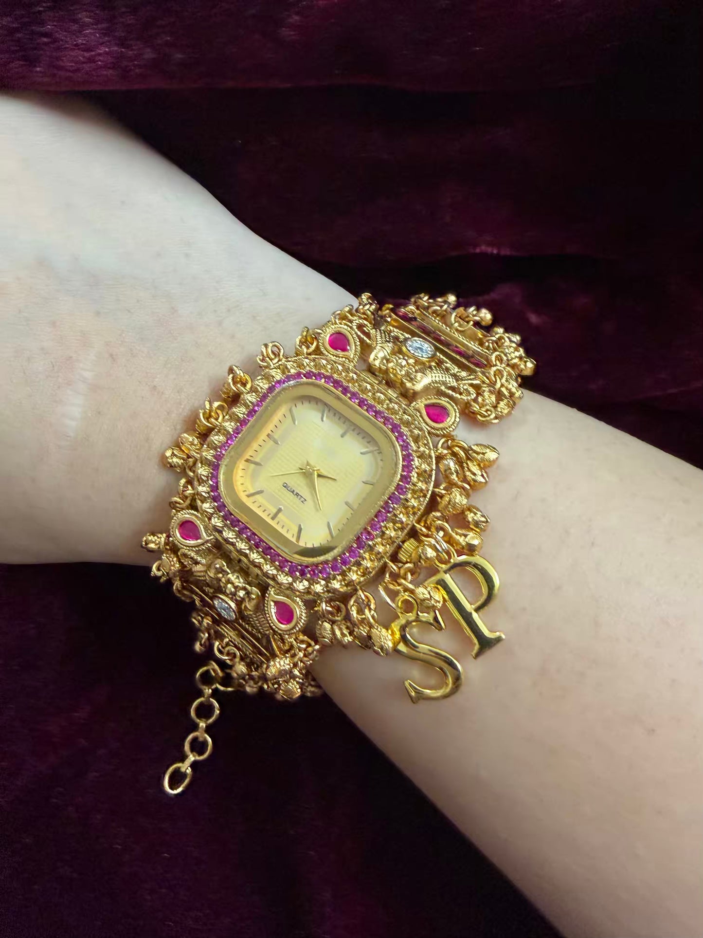 New Launch Cream Dial Maharani Watch Heritage Bracelet( only 2pc in stock )
