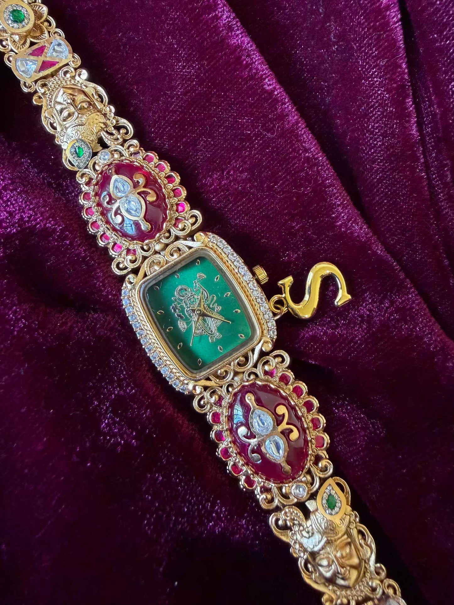 Shree Krishna Shreenathji Green Dial Maharani Watch Design Heritage Bracelet