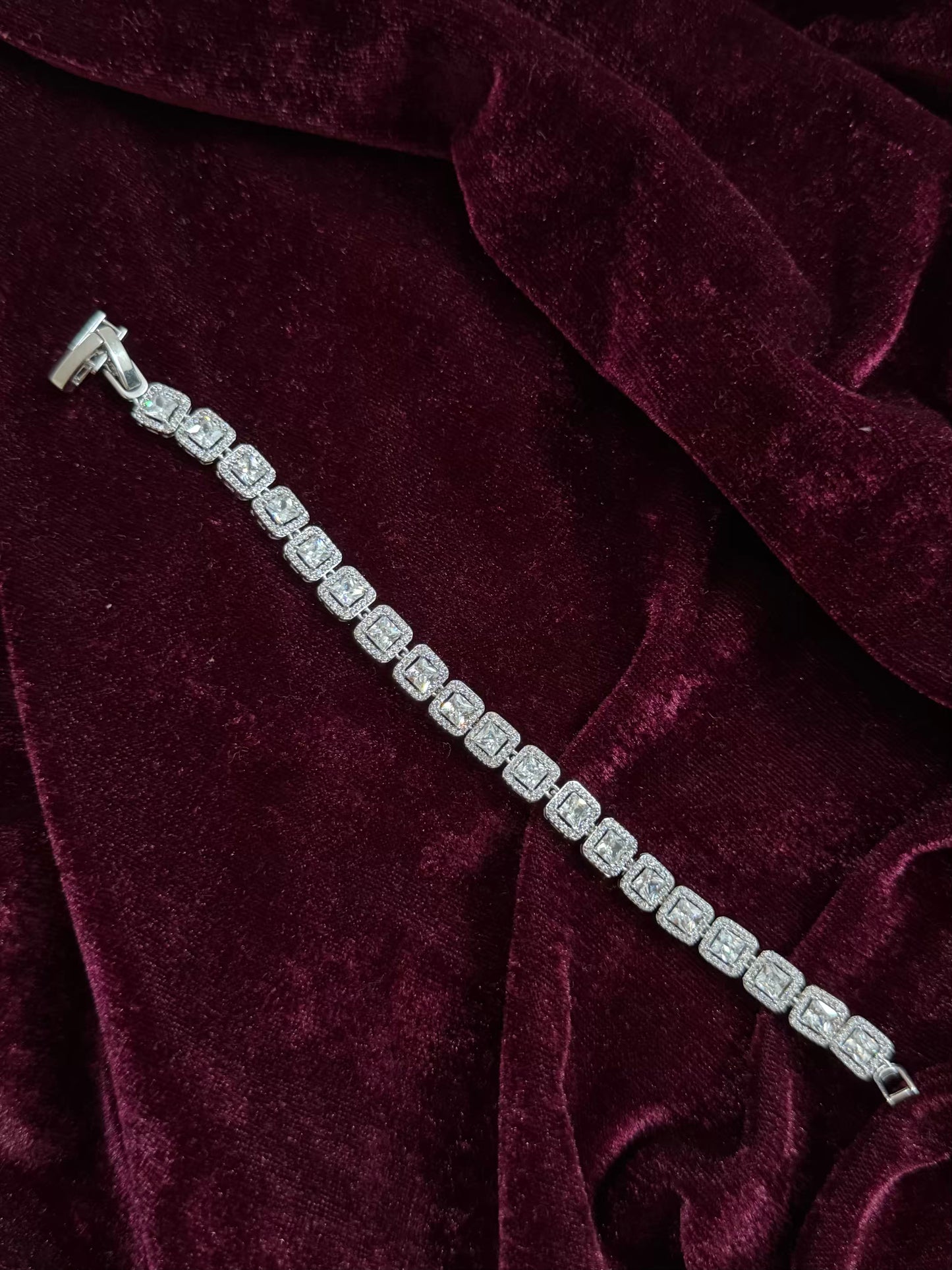 Silver Diamond Men's Rakhi Bracelet
