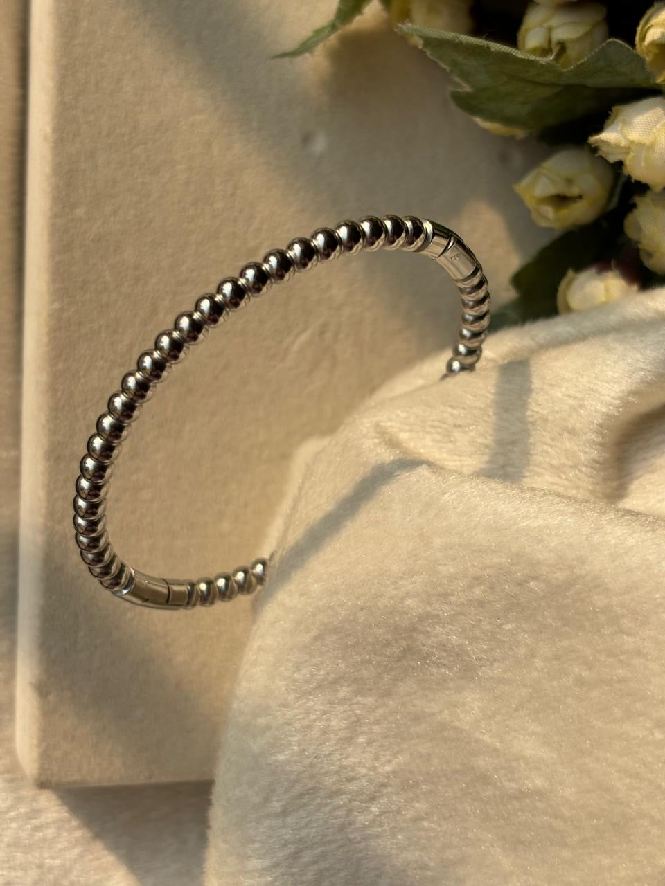 Sleeky Bracelet Silver Plated Bangle