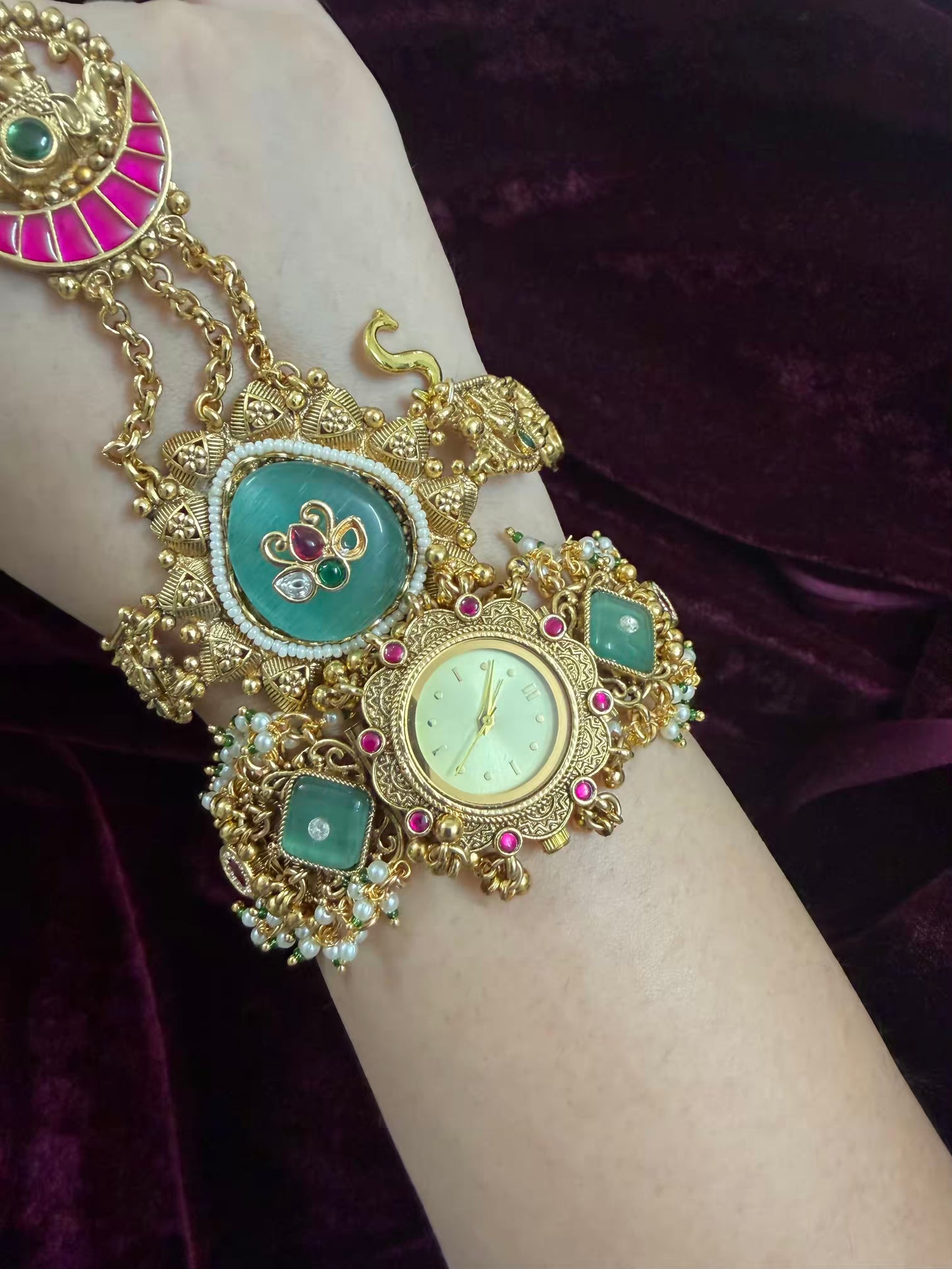 Royals Maharani Watch and Haathphool Design Heritage Bracelet ( Limited Edition Bhabhi Rakhi )