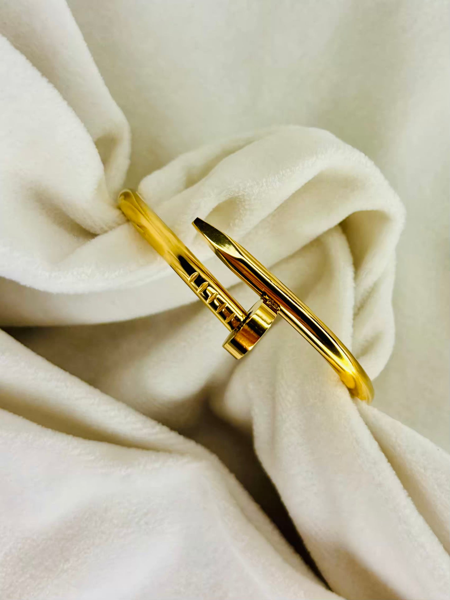 Thin Wrist Nail Baby Size Wrist Gold Bangle 2.2 - 2.4 Size
