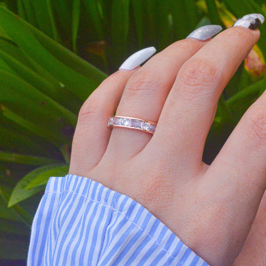 Isabelle Diamonds Cut Band Ring - Rose Gold