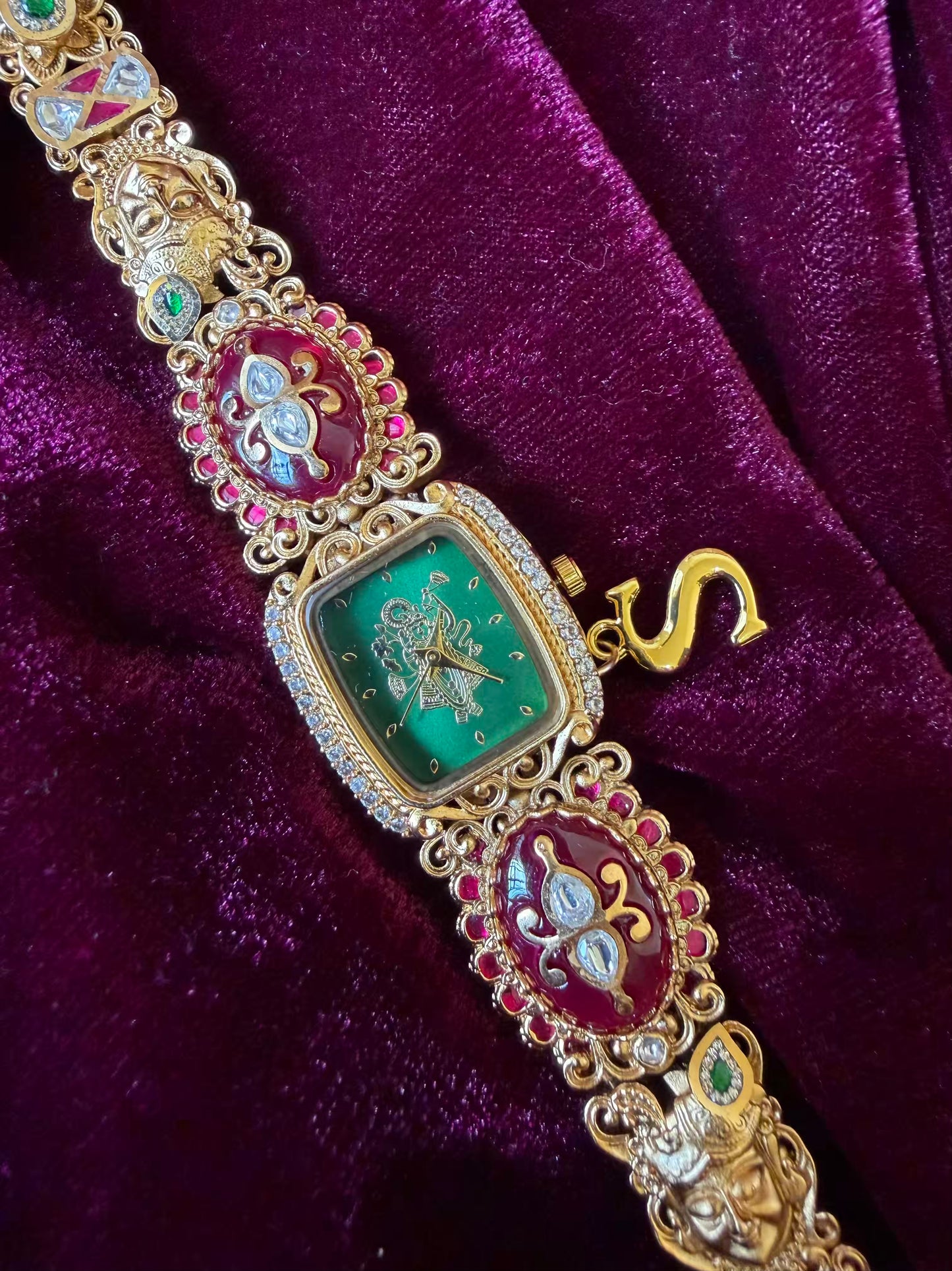 Shree Krishna Shreenathji Green Dial Maharani Watch Design Heritage Bracelet