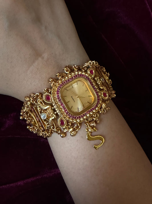 Diwali 🪔 Gold New Launch Square Dial Maharani Watch Heritage Bracelet