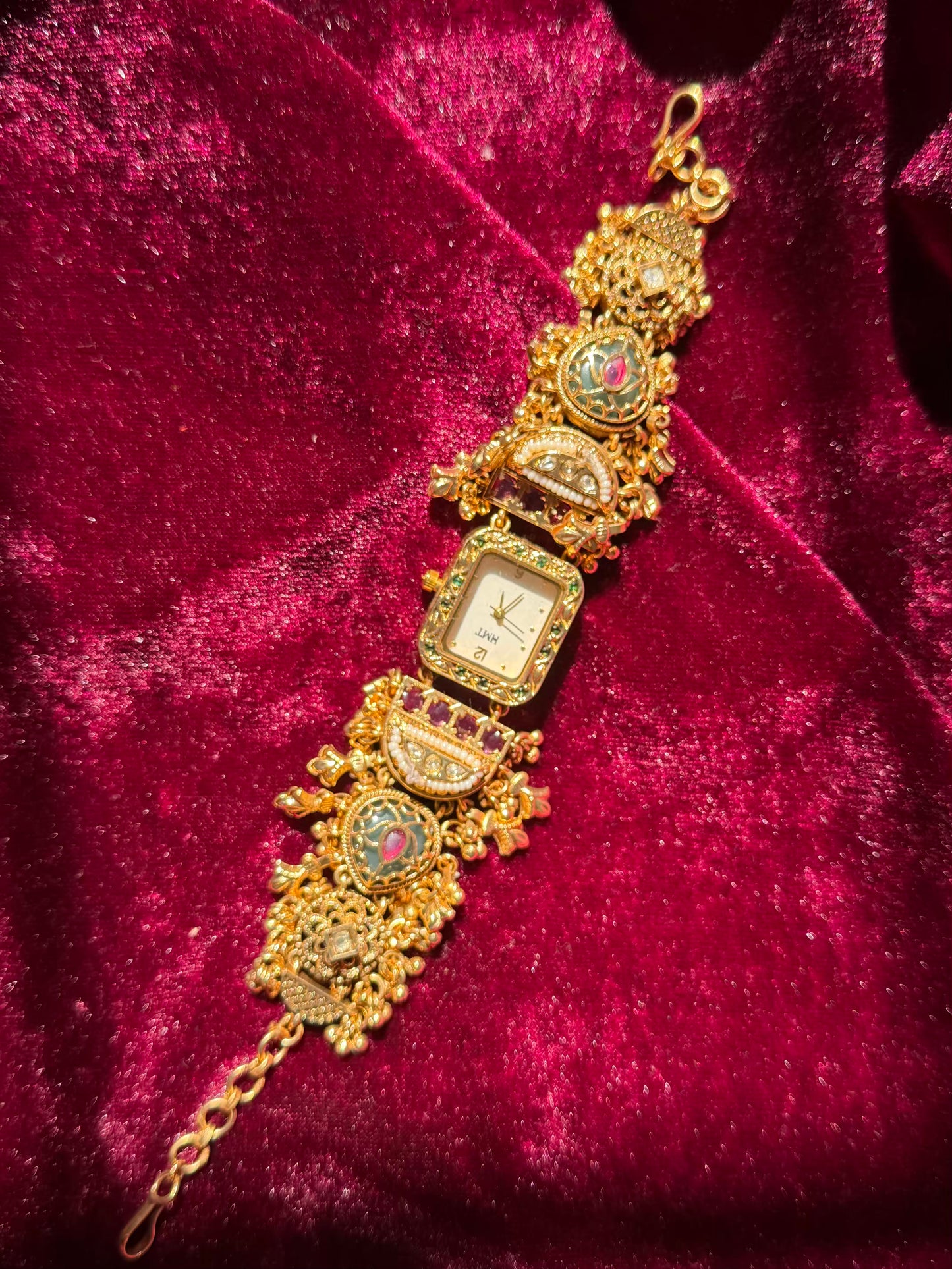 Swarn Mohini Temple Motif Ruby Kundan Gold Plated Heritage Maharani Watch ( Partial COD 200₹ )