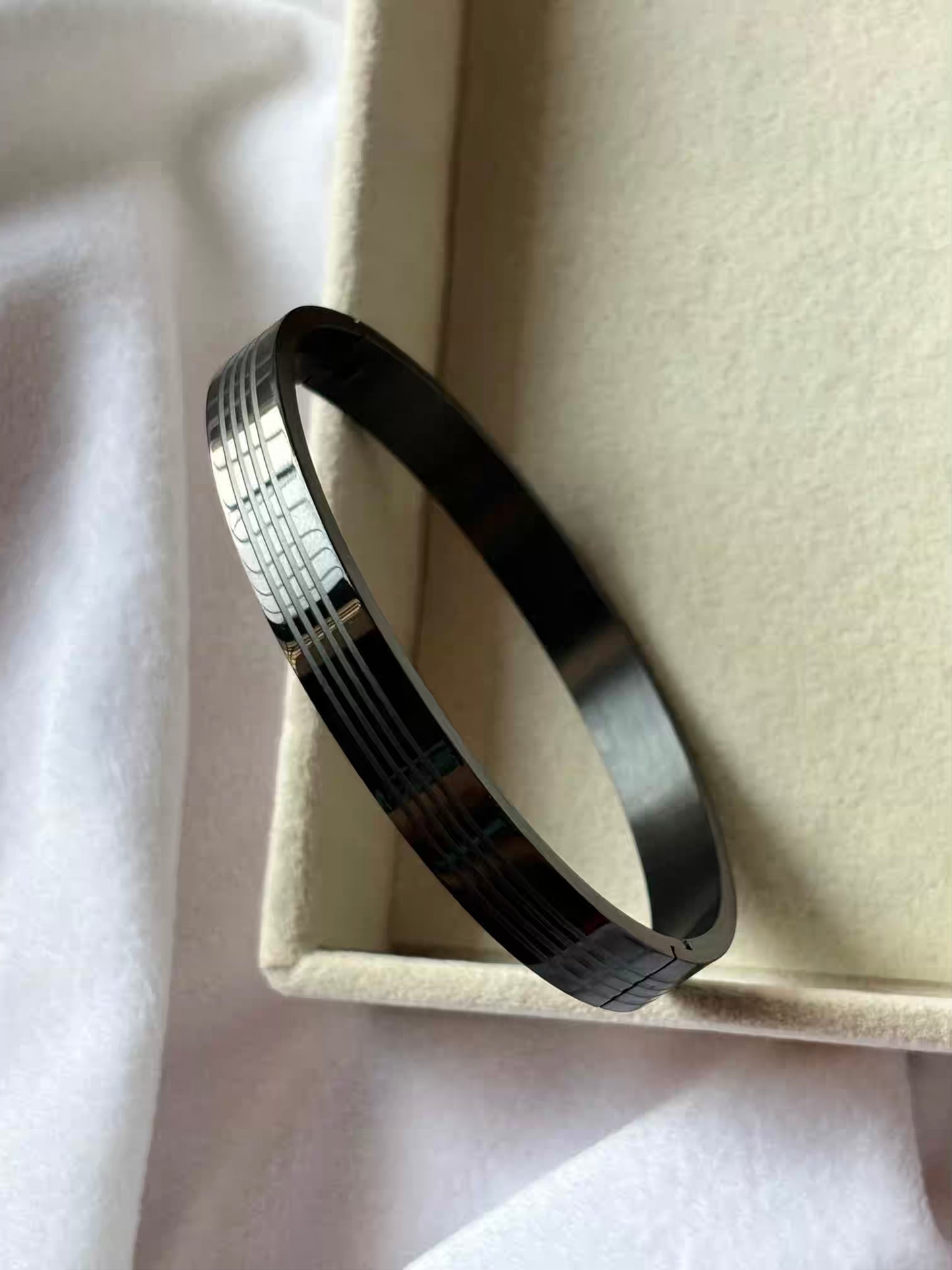 Unisex Men Women Black Stripes Kadha Bangle Bracelet 2.8 Size Openable 8inch size