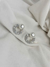 Load image into Gallery viewer, Pearls Earrings Studs - Silver Plated
