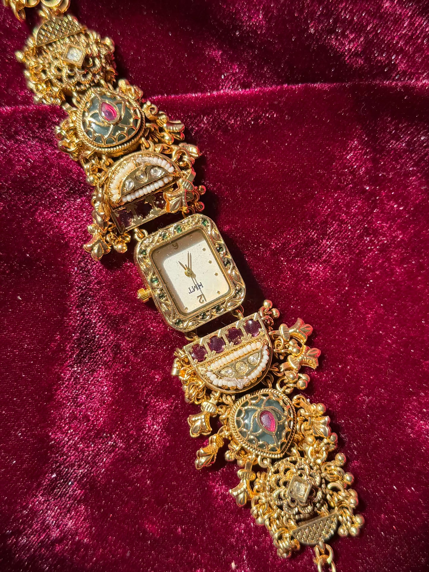 Swarn Mohini Temple Motif Ruby Kundan Gold Plated Heritage Maharani Watch ( Partial COD 200₹ )